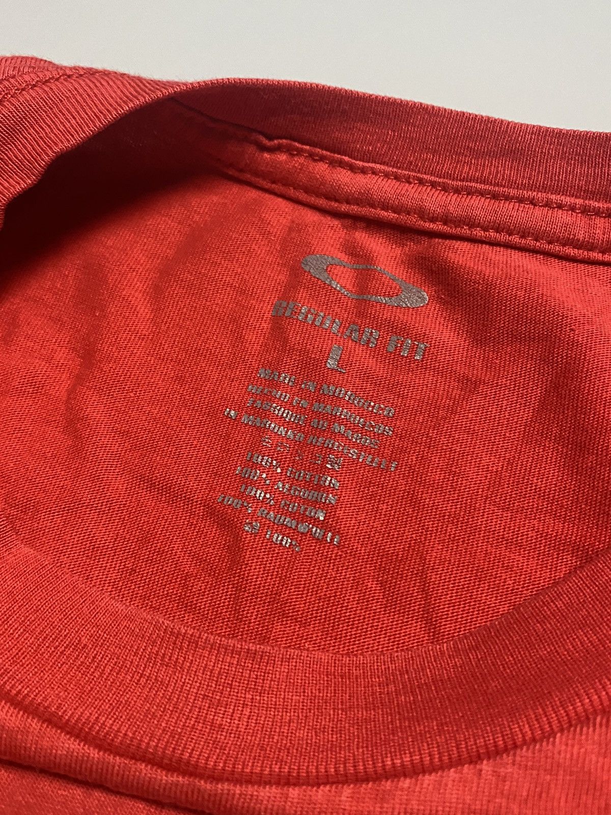 Oakley Oakley O vintage middle print logo t-shirt Size US L / EU 52-54 / 3 - 4 Thumbnail