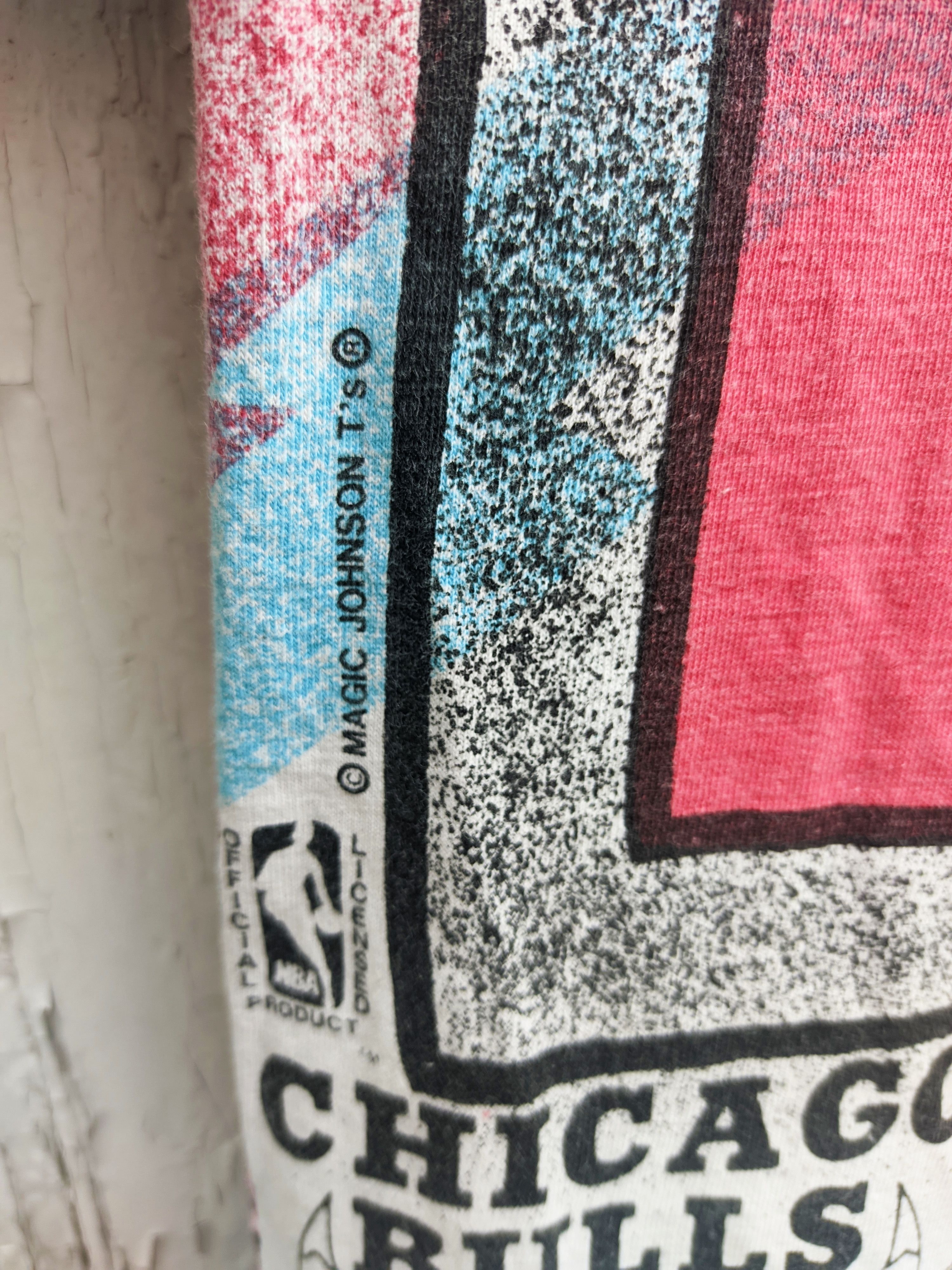 NBA × Vintage 90's Chicago bulls NBA Magic Johnson T's all over print Size US L / EU 52-54 / 3 - 5 Thumbnail