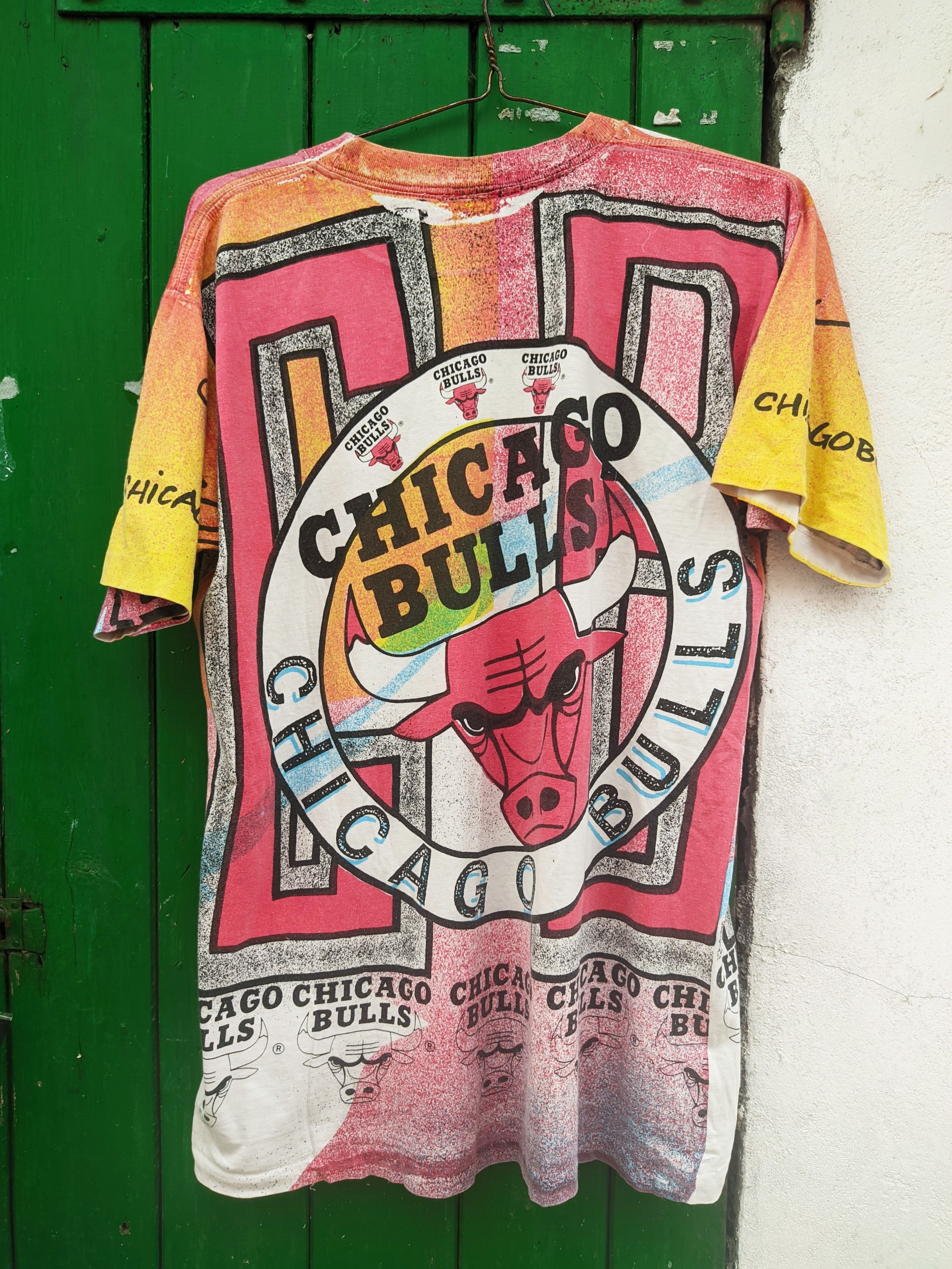 NBA × Vintage 90's Chicago bulls NBA Magic Johnson T's all over print Size US L / EU 52-54 / 3 - 2 Thumbnail