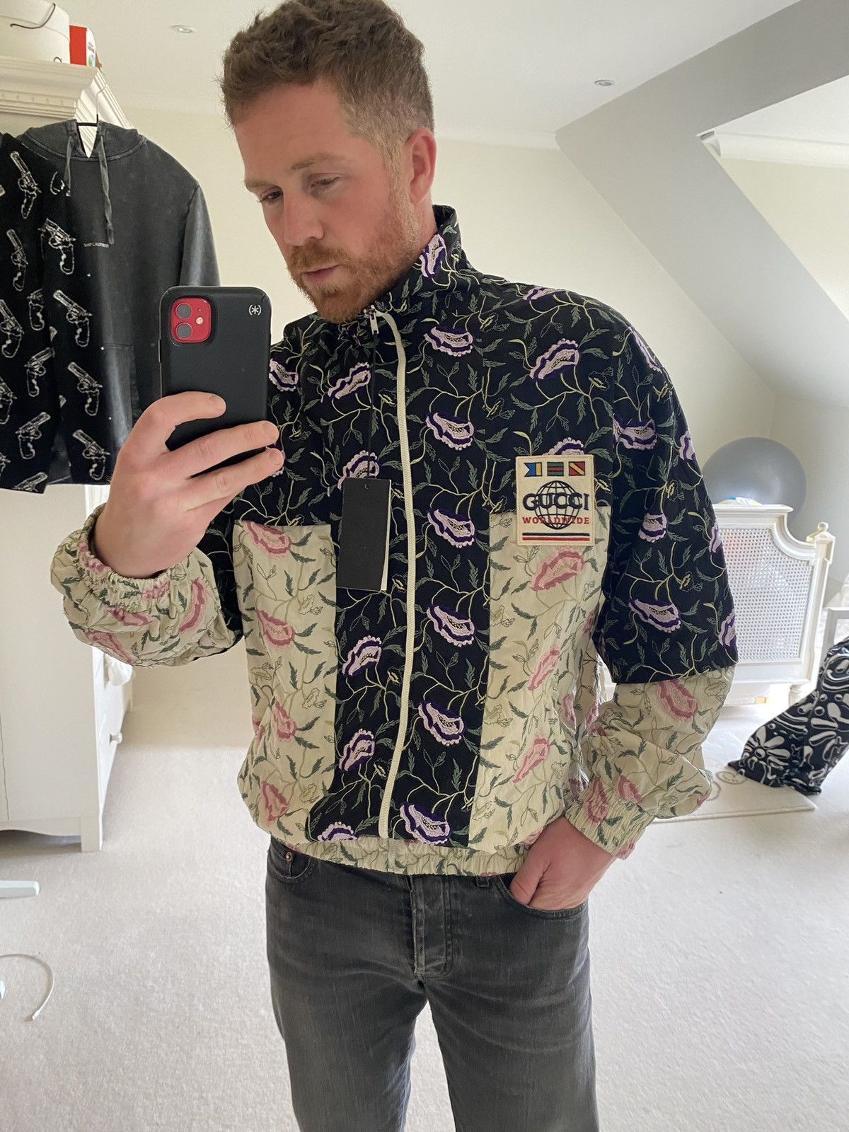 Gucci SS20 Gucci worldwide embroidered tracksuit jacket $5000 Size US M / EU 48-50 / 2 - 8 Thumbnail