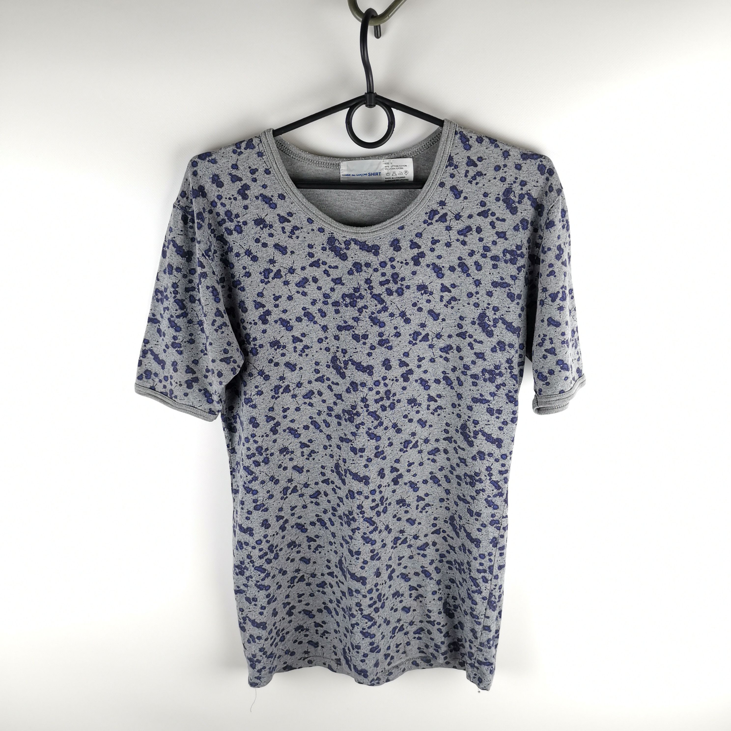 CDG by Comme des Garcons Comme des garcons gray multiprint pattern tee shirt Size US S / EU 44-46 / 1 - 1 Thumbnail