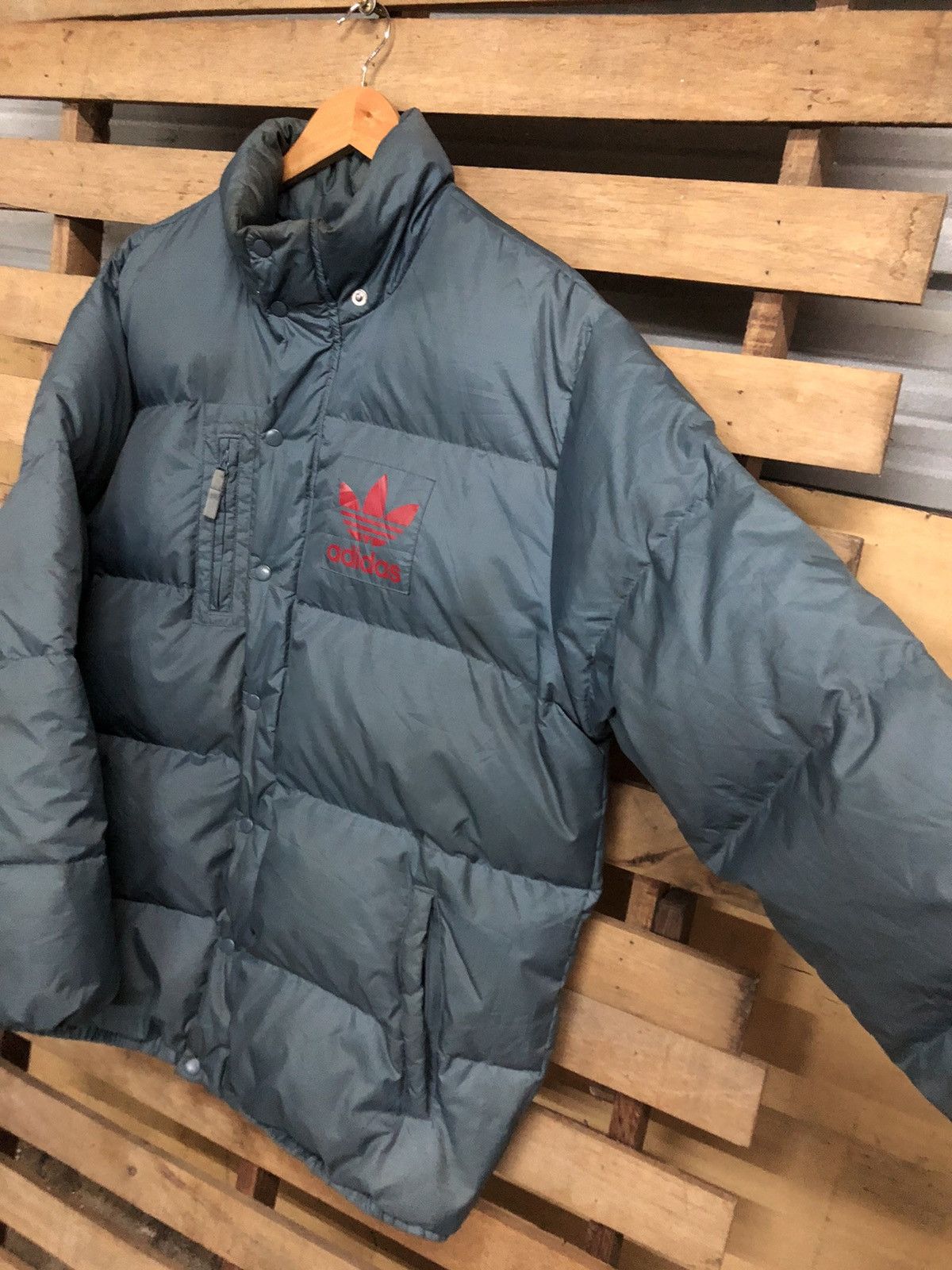Adidas Adidas Trefoil Puffer Jacket Patch Logo Design Size US XL / EU 56 / 4 - 5 Thumbnail