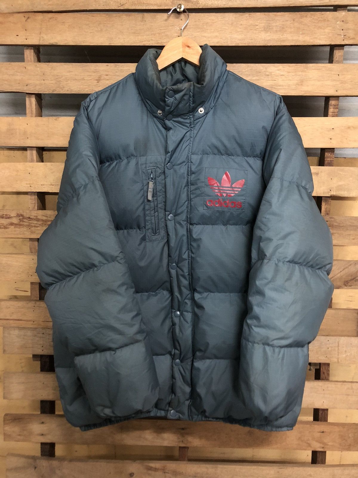 Adidas Adidas Trefoil Puffer Jacket Patch Logo Design Size US XL / EU 56 / 4 - 1 Thumbnail