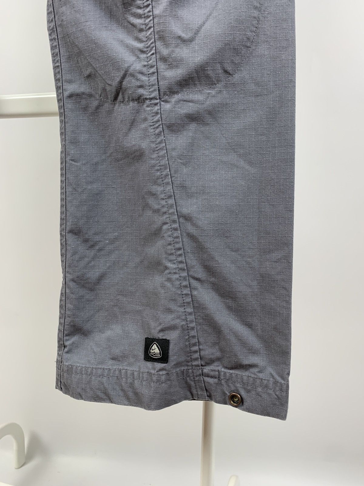 Nike ACG 00s Vintage Nike ACG Grey Like Cargo Pants Size US 30 / EU 46 - 4 Thumbnail