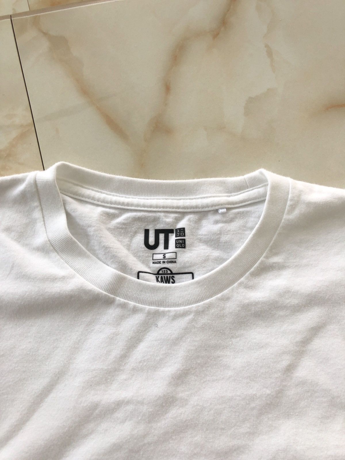 Kaws × Uniqlo x2 Uniqlo Sesame Street x Kaws Tee Size US S / EU 44-46 / 1 - 4 Thumbnail