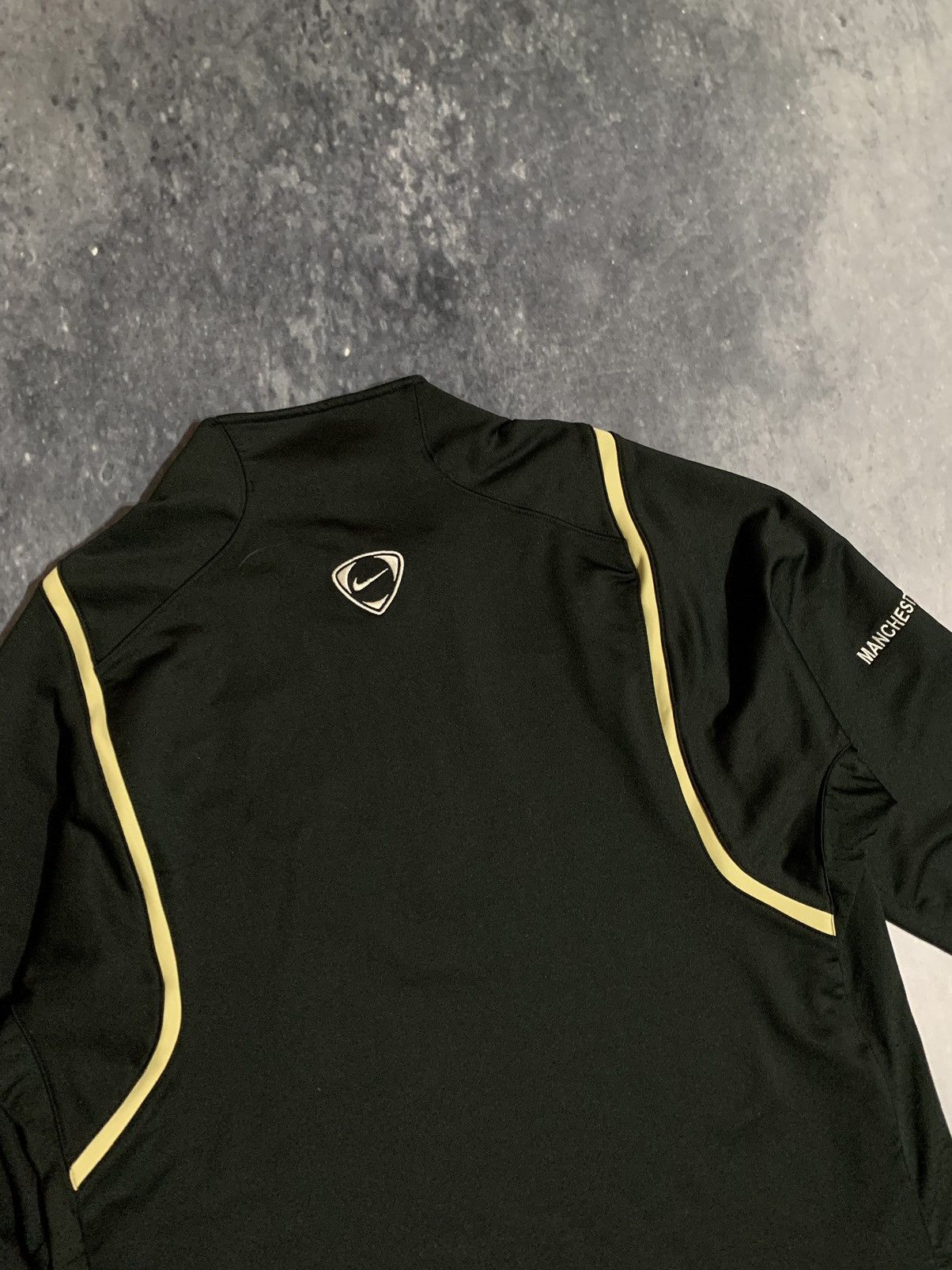 Nike Vintage Nike Manchester United Track Sweatshirt Zip 1/3 Y2K Size US M / EU 48-50 / 2 - 8 Thumbnail