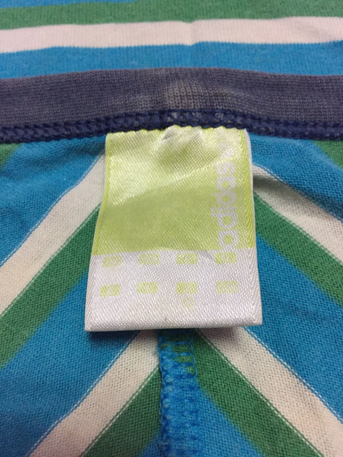 Adidas Adidas Pocket Stripe Tee Size US L / EU 52-54 / 3 - 4 Thumbnail