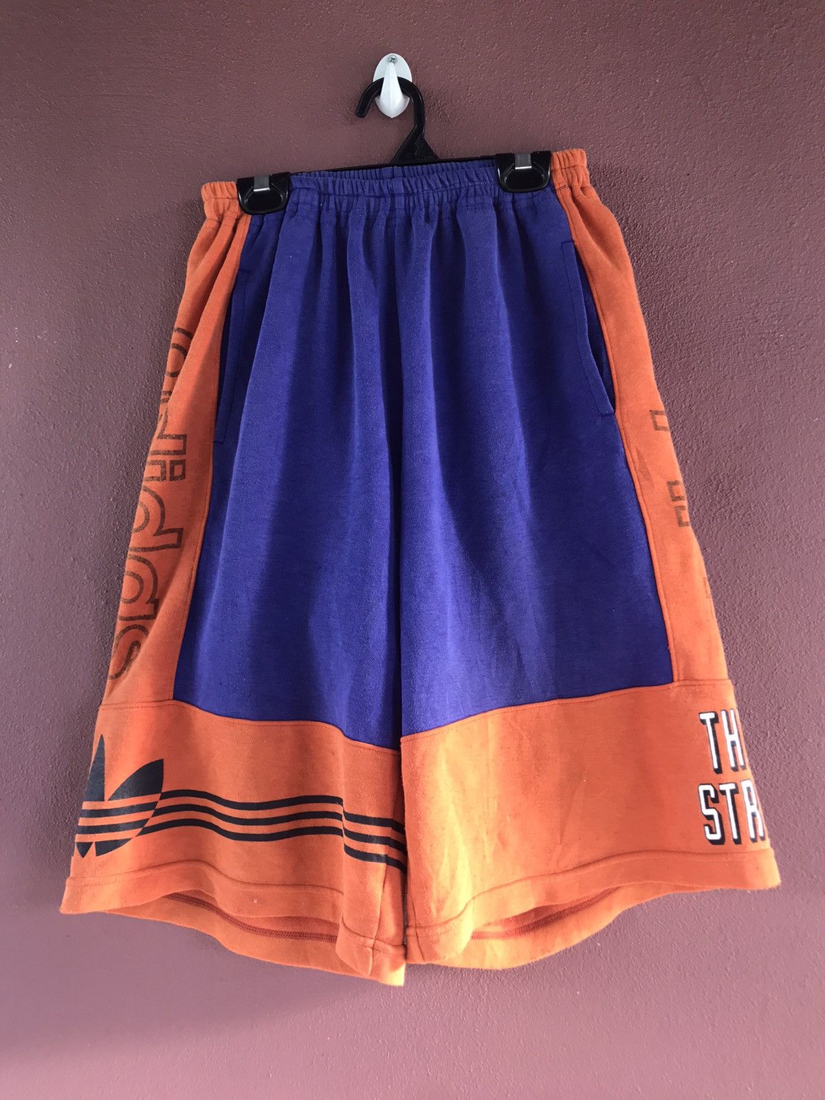 Adidas Adidas short pants Size US 26 / EU 42 - 1 Thumbnail