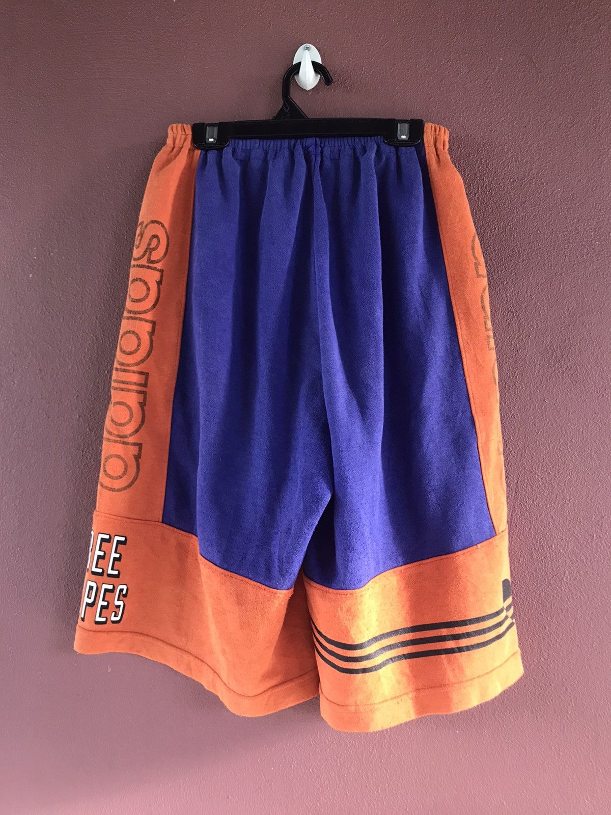 Adidas Adidas short pants Size US 26 / EU 42 - 2 Thumbnail