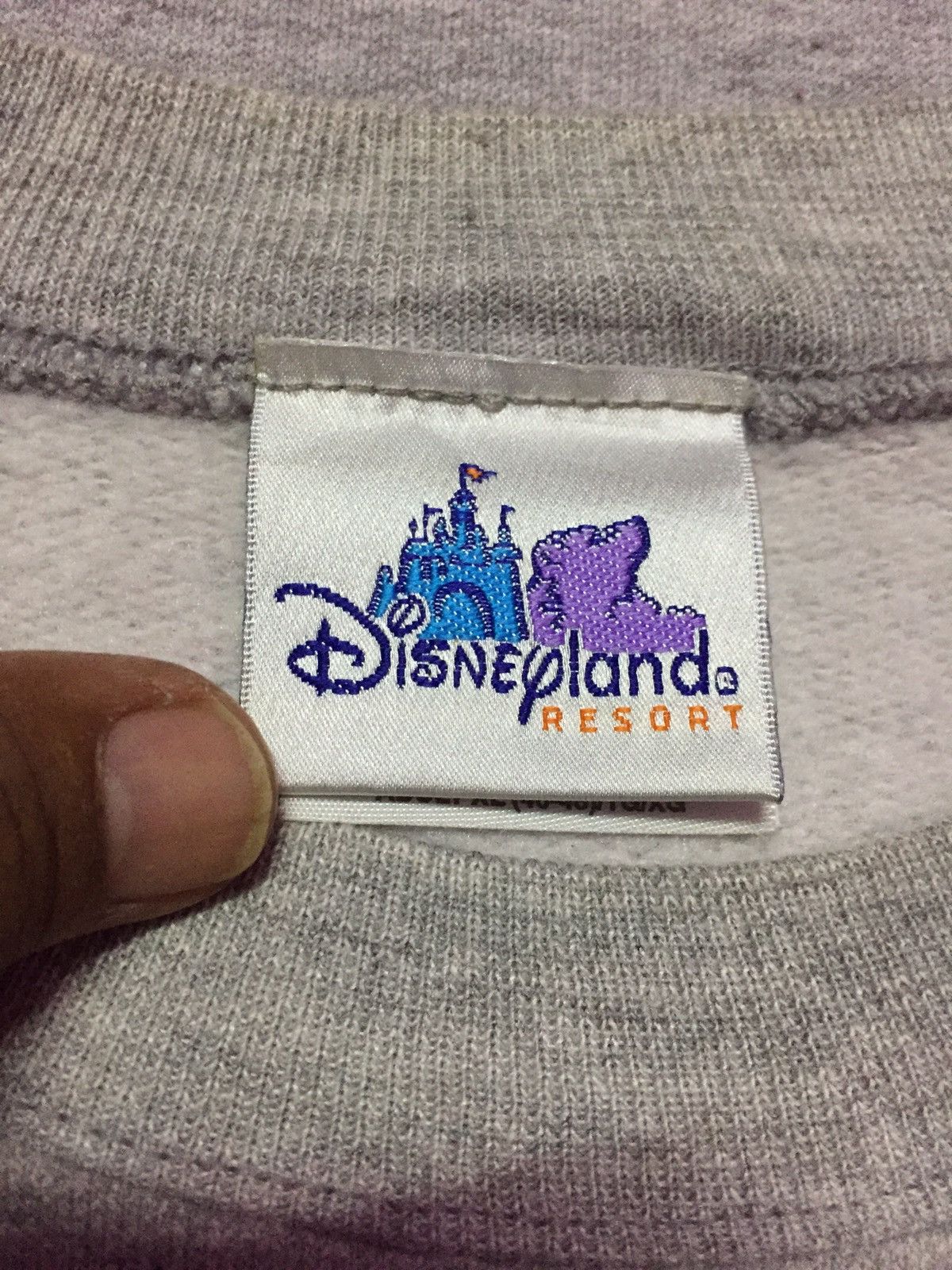 Disney Vintage 90’s Mickey Mouse Disneyland Sweatshirts Size XL Size US XL / EU 56 / 4 - 5 Thumbnail