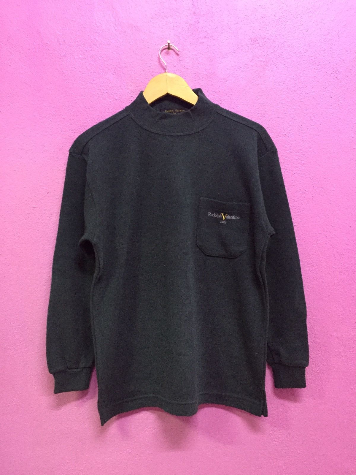Valentino Vintage 90’s Rudolph Valentino 1921 Sweatshirts Size M Size US M / EU 48-50 / 2 - 1 Thumbnail