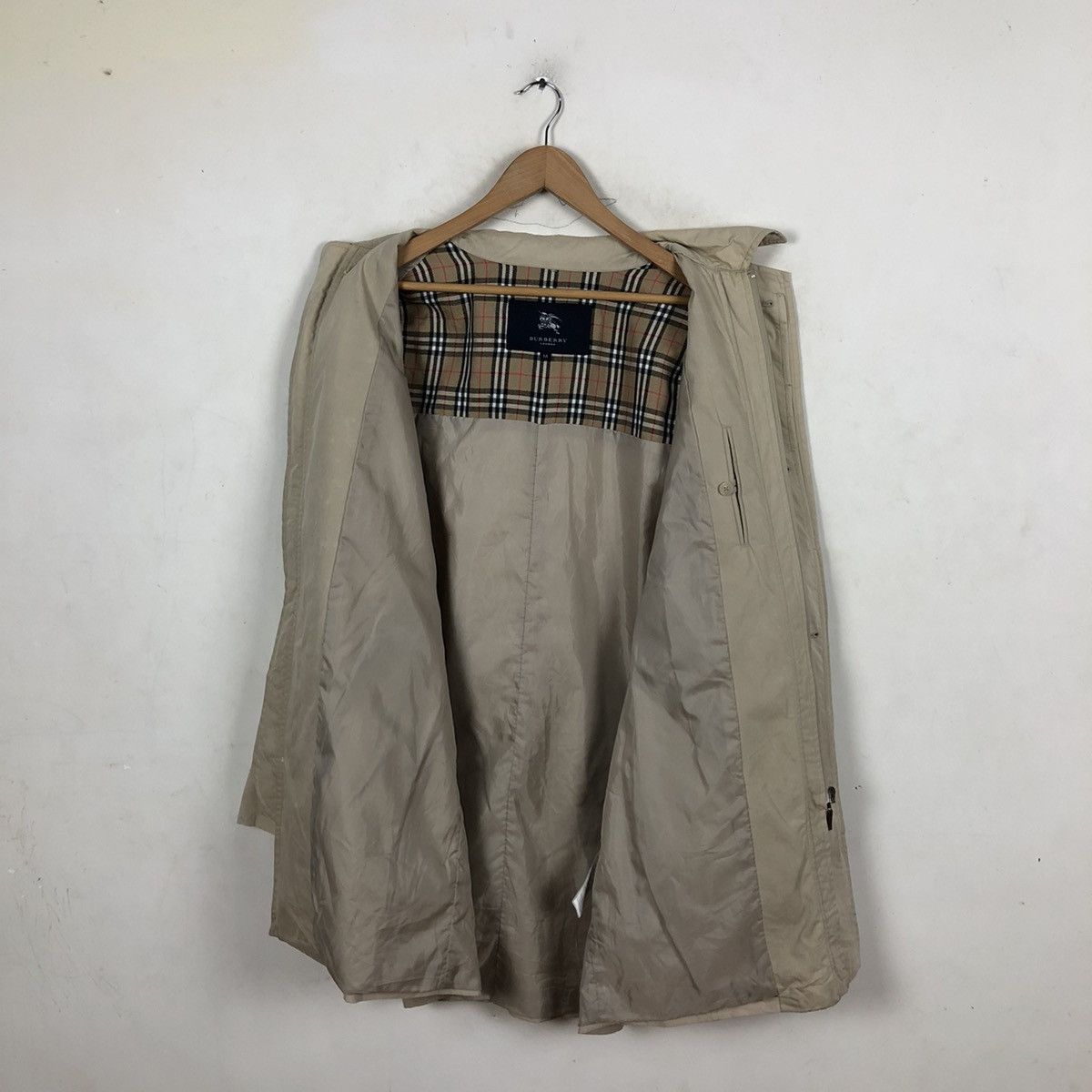 Burberry BURBERRY LONDON NOVA CHECKED JACKET Size US M / EU 48-50 / 2 - 12 Thumbnail