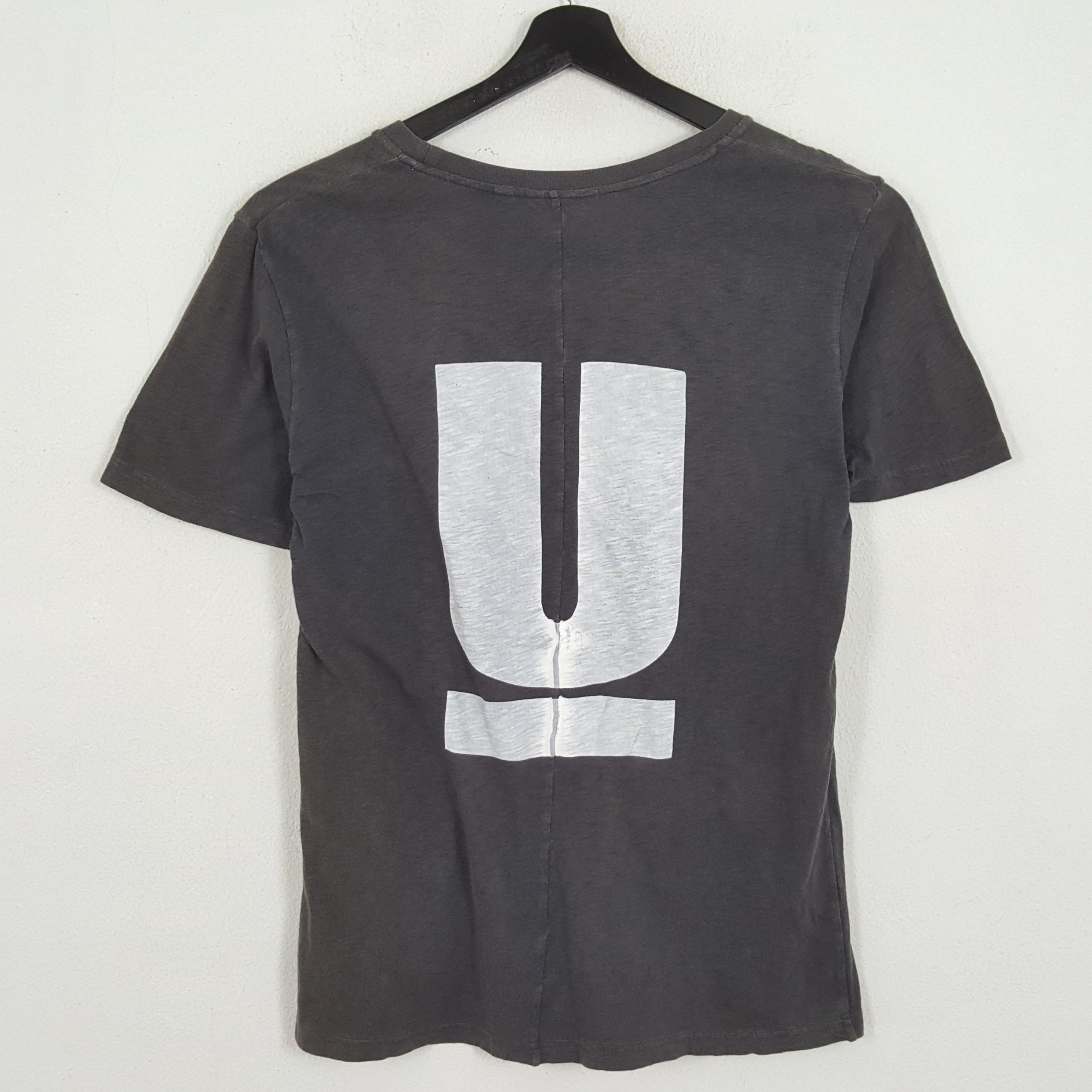 Undercover × Uniqlo UNIQLO X UNDERCOVER Skulls Design Logo Custom Tshirt Size US L / EU 52-54 / 3 - 1 Thumbnail