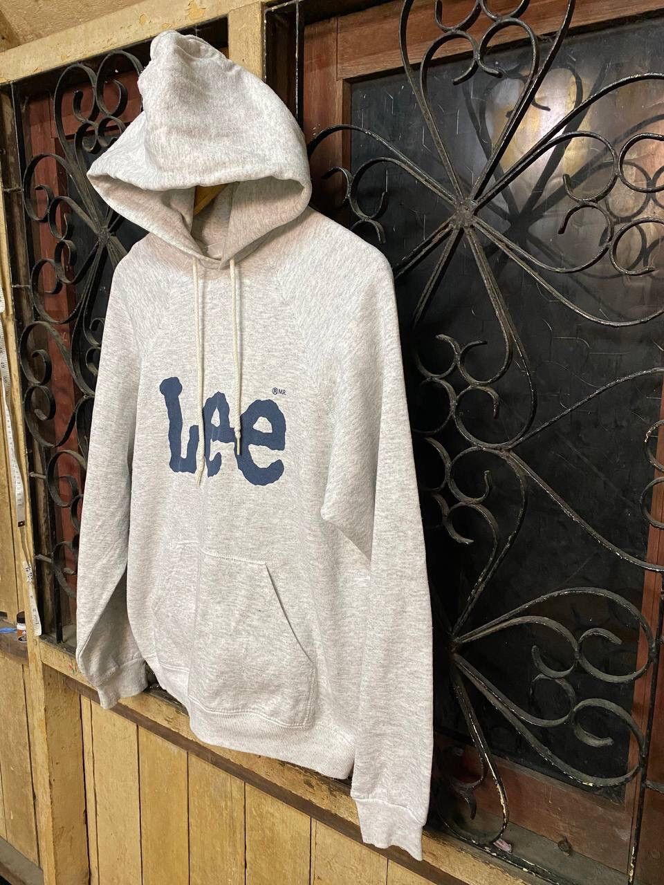 Lee × Vintage 🔥ACCEPT BINDING OFFER🔥VINTAGE LEE SPELLOUT HOODED Size US M / EU 48-50 / 2 - 3 Thumbnail