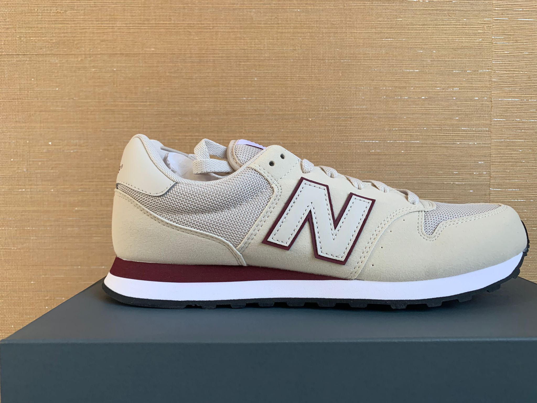 New Balance M500 Trainers in Ivory Size US 9.5 / EU 42-43 - 3 Thumbnail