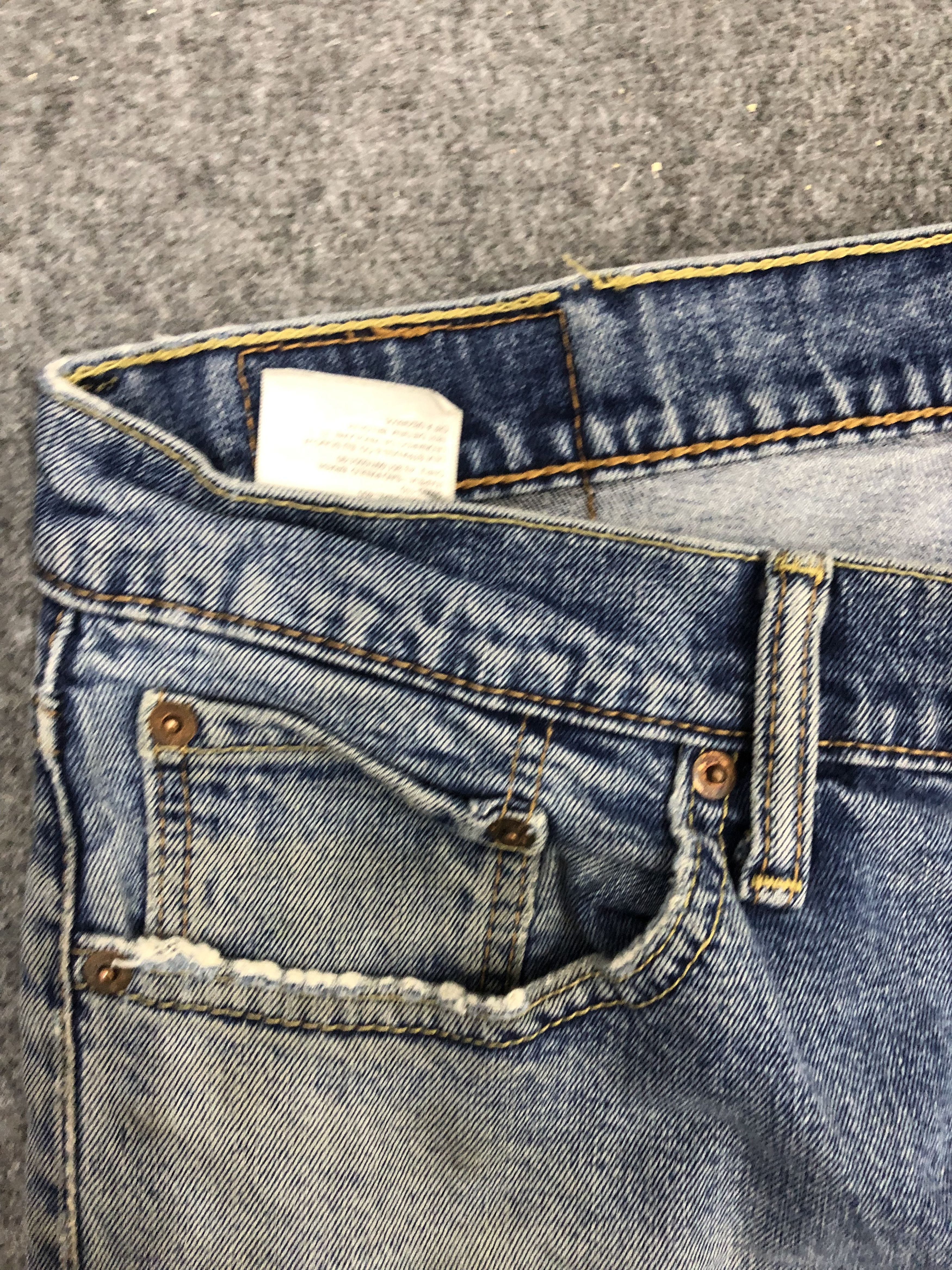 Levi's Vintage Levis 514 Sun Faded Denim DP1259 Size US 32 / EU 48 - 7 Thumbnail
