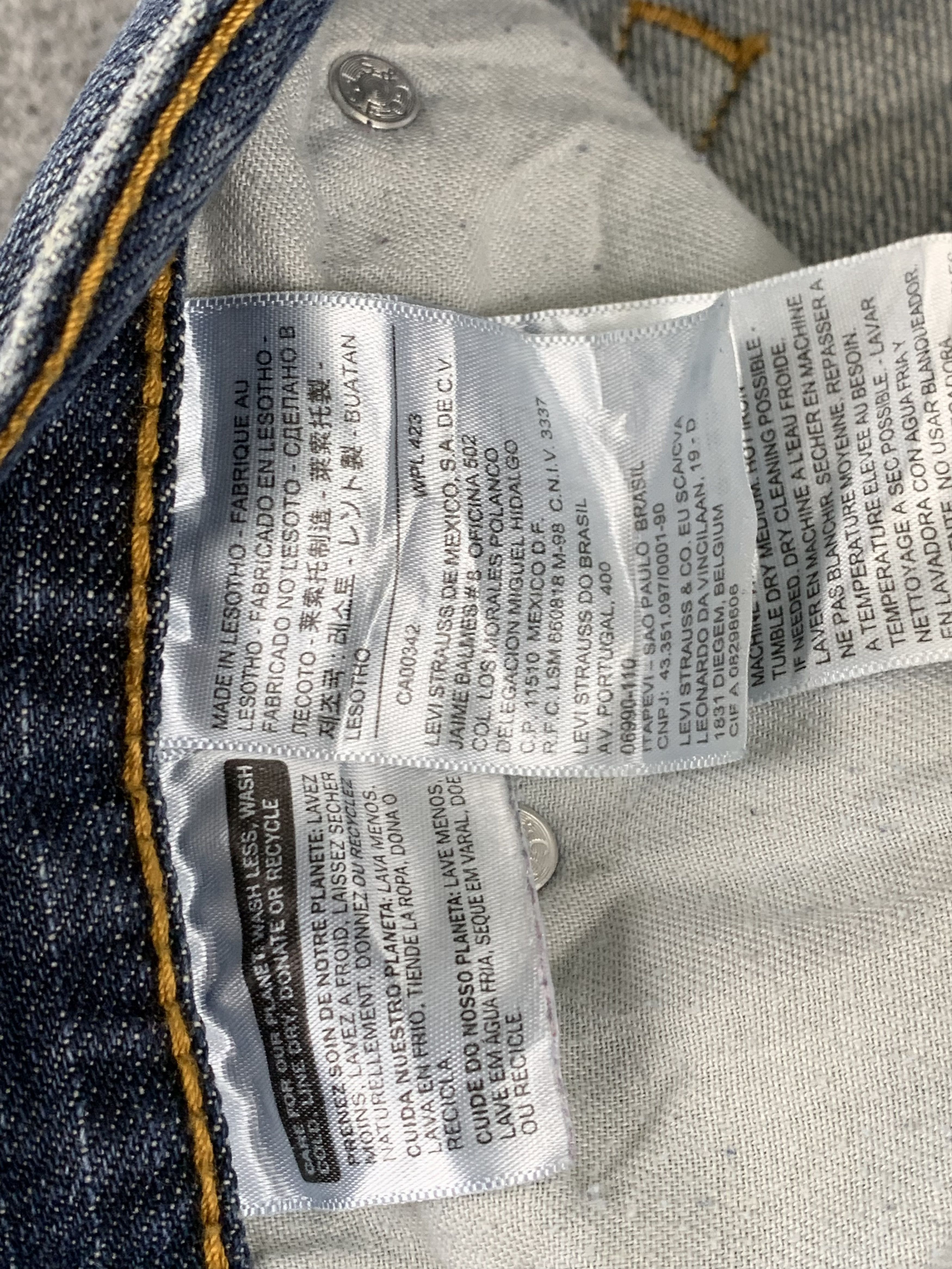 Levi's Vintage Levis 559 Light Blue Jeans DP1828 Size US 32 / EU 48 - 6 Thumbnail