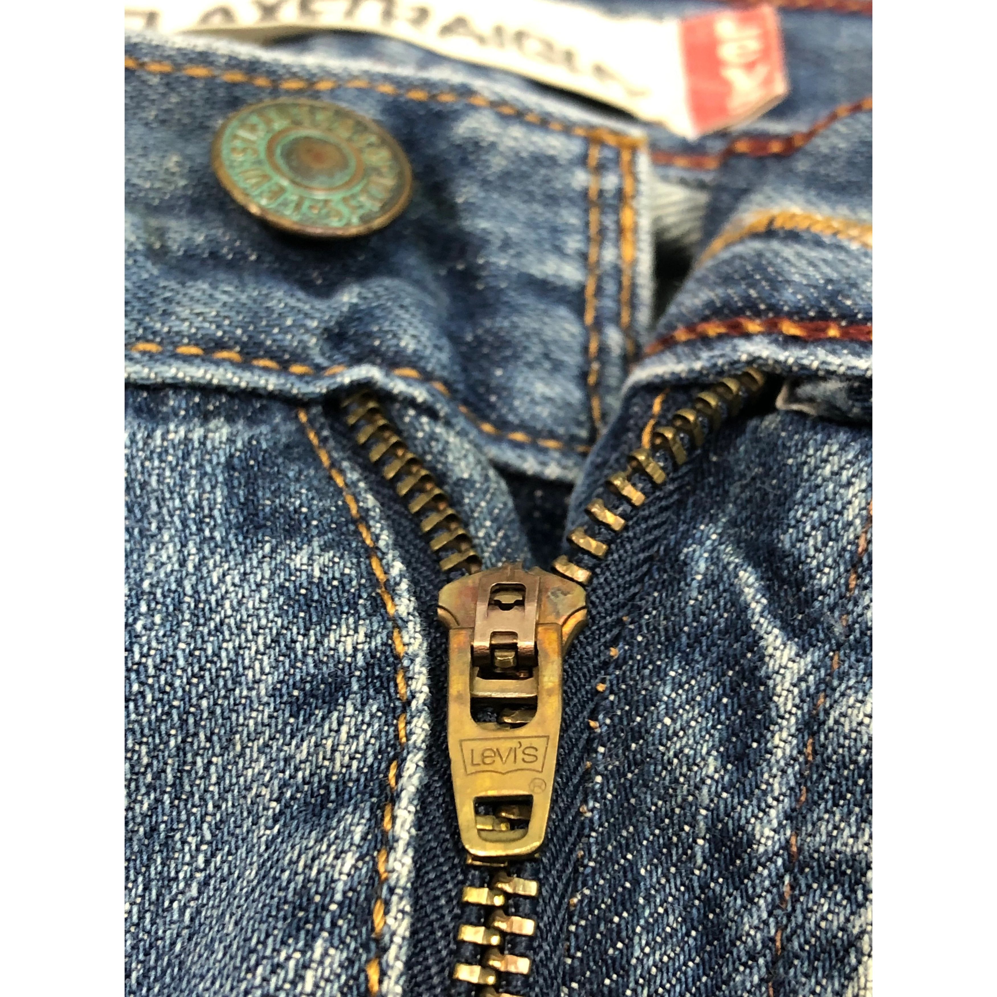 Levi's Vintage Levis 559 Jeans DP0481 Size US 32 / EU 48 - 7 Thumbnail
