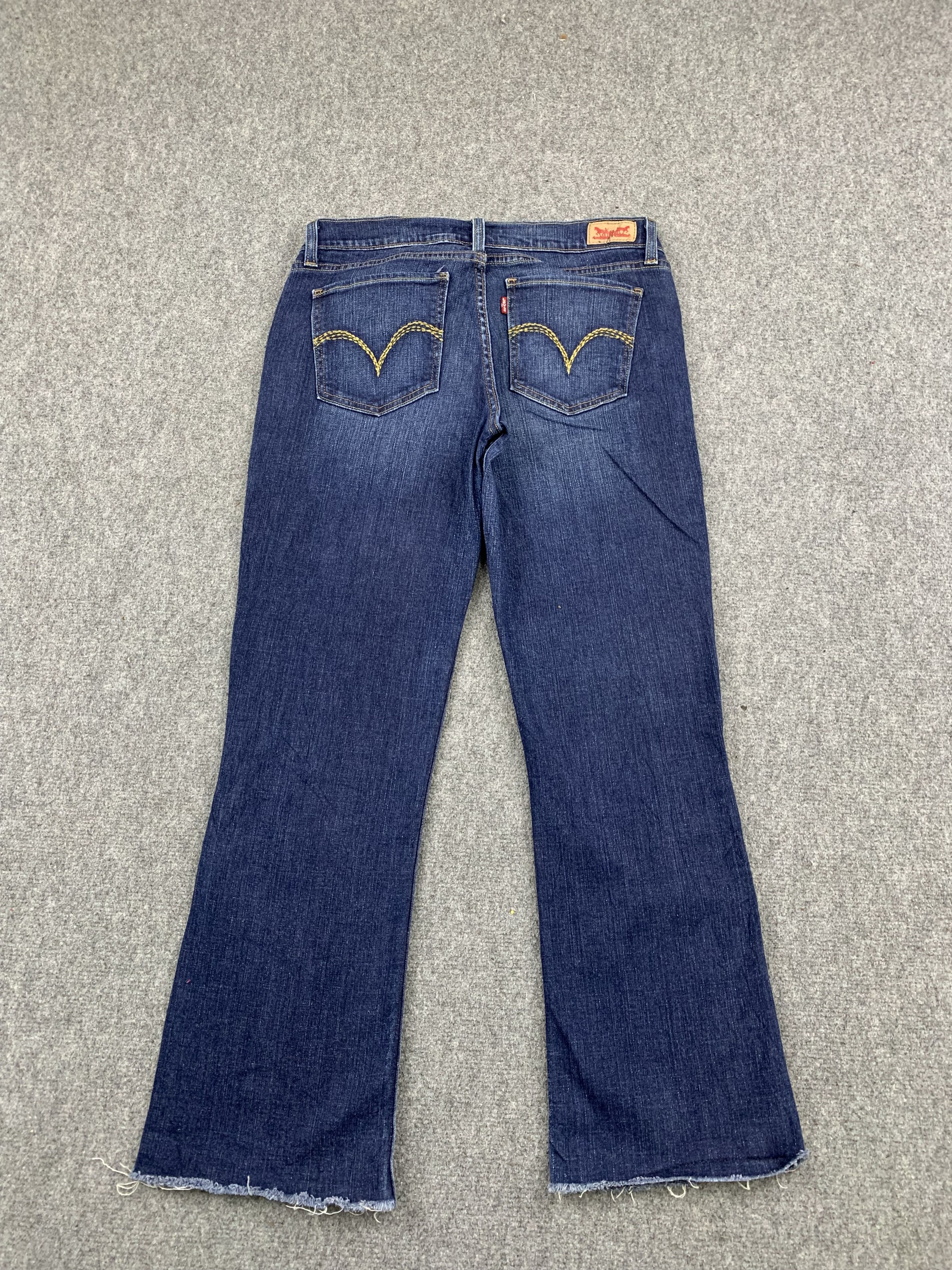 Levi's Vintage Levis 524 Flared Bootcut Jeans DP1830 Size US 32 / EU 48 - 4 Thumbnail