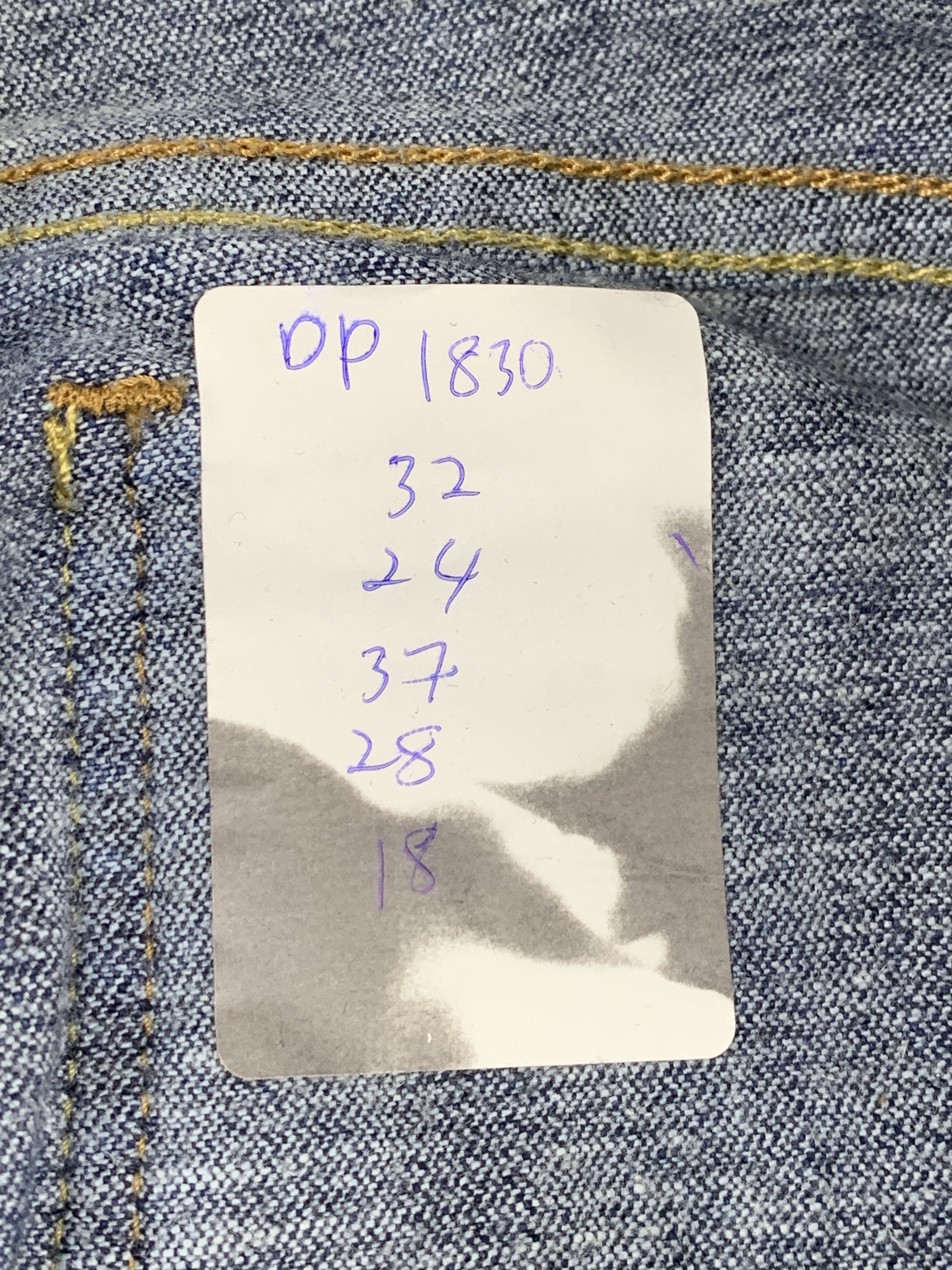 Levi's Vintage Levis 524 Flared Bootcut Jeans DP1830 Size US 32 / EU 48 - 14 Thumbnail