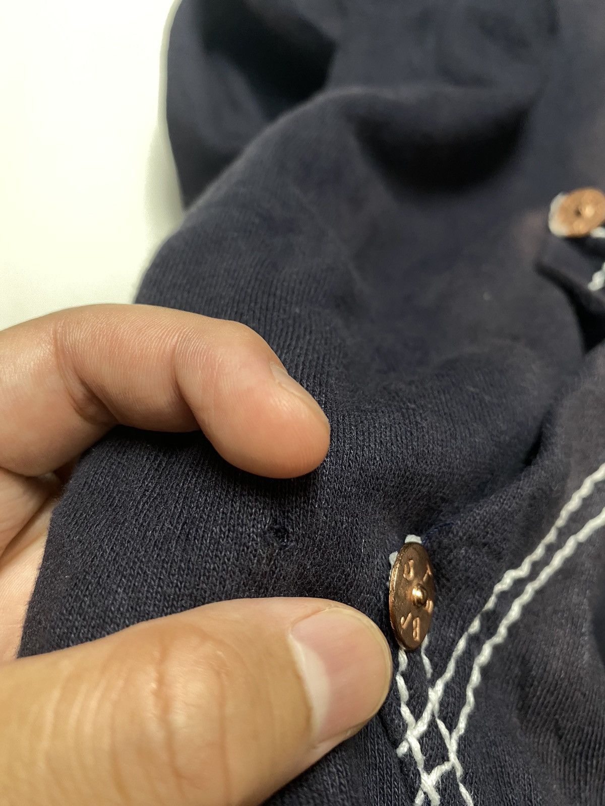True Religion 2000s True Religion - OG Contrast Stitching Zip Hoodie Size US L / EU 52-54 / 3 - 9 Thumbnail