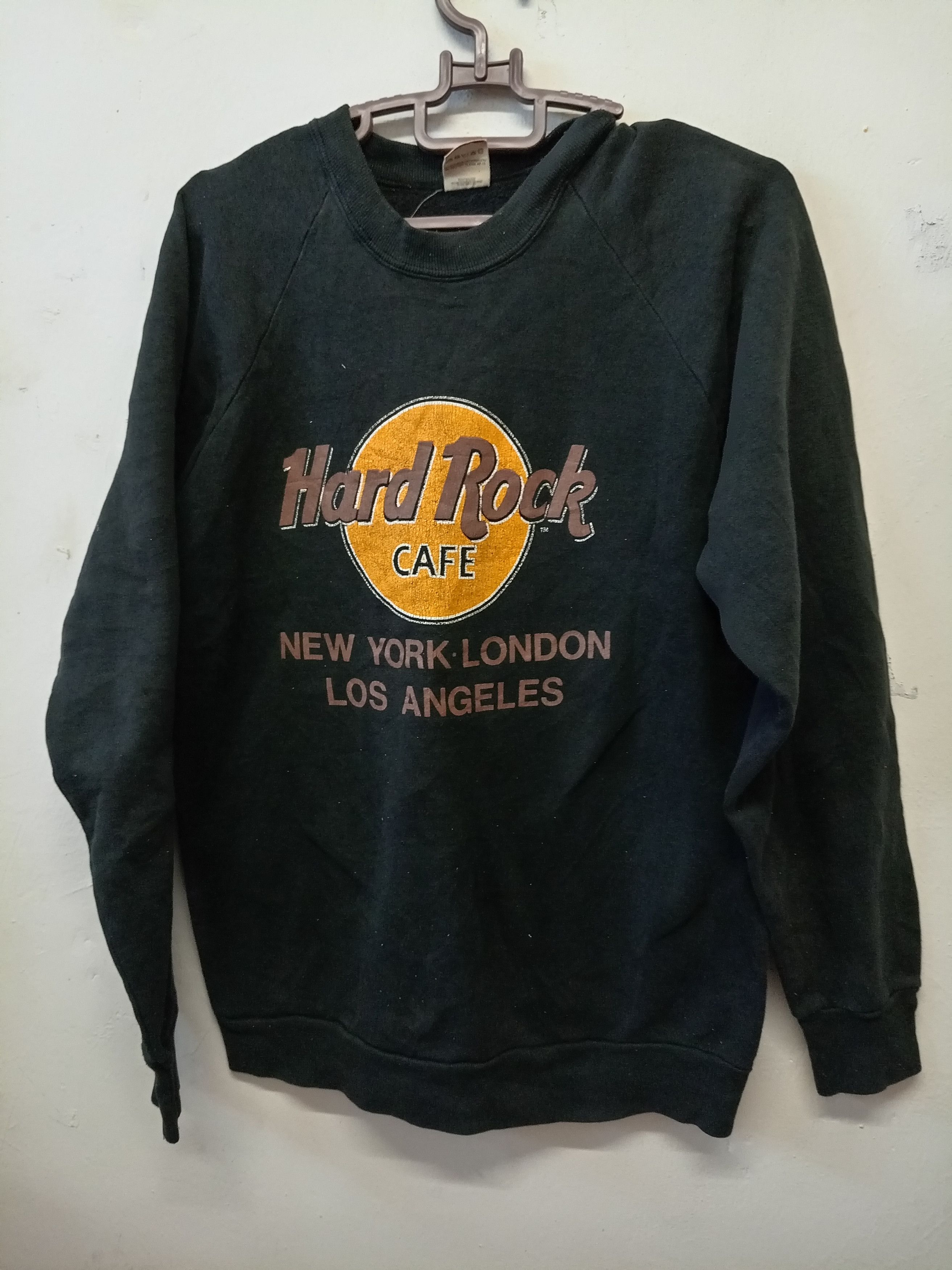 Vintage good 90s Hard Rock Cafe Los Angeles Sweatshirt Crewneck Big Logo Made In USA Pullover Jumper Size M