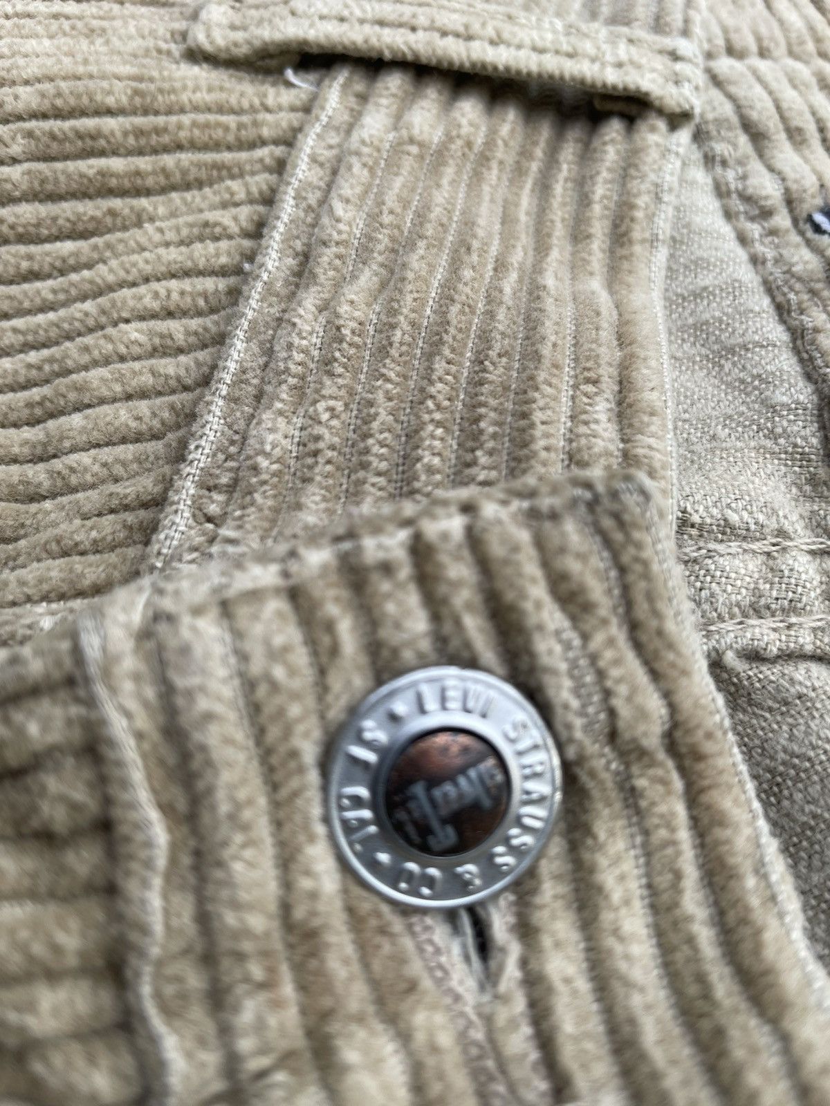 Levi's Levi’s Baggy Silver Tab Vintage Coduroy Size US 33 - 16 Thumbnail