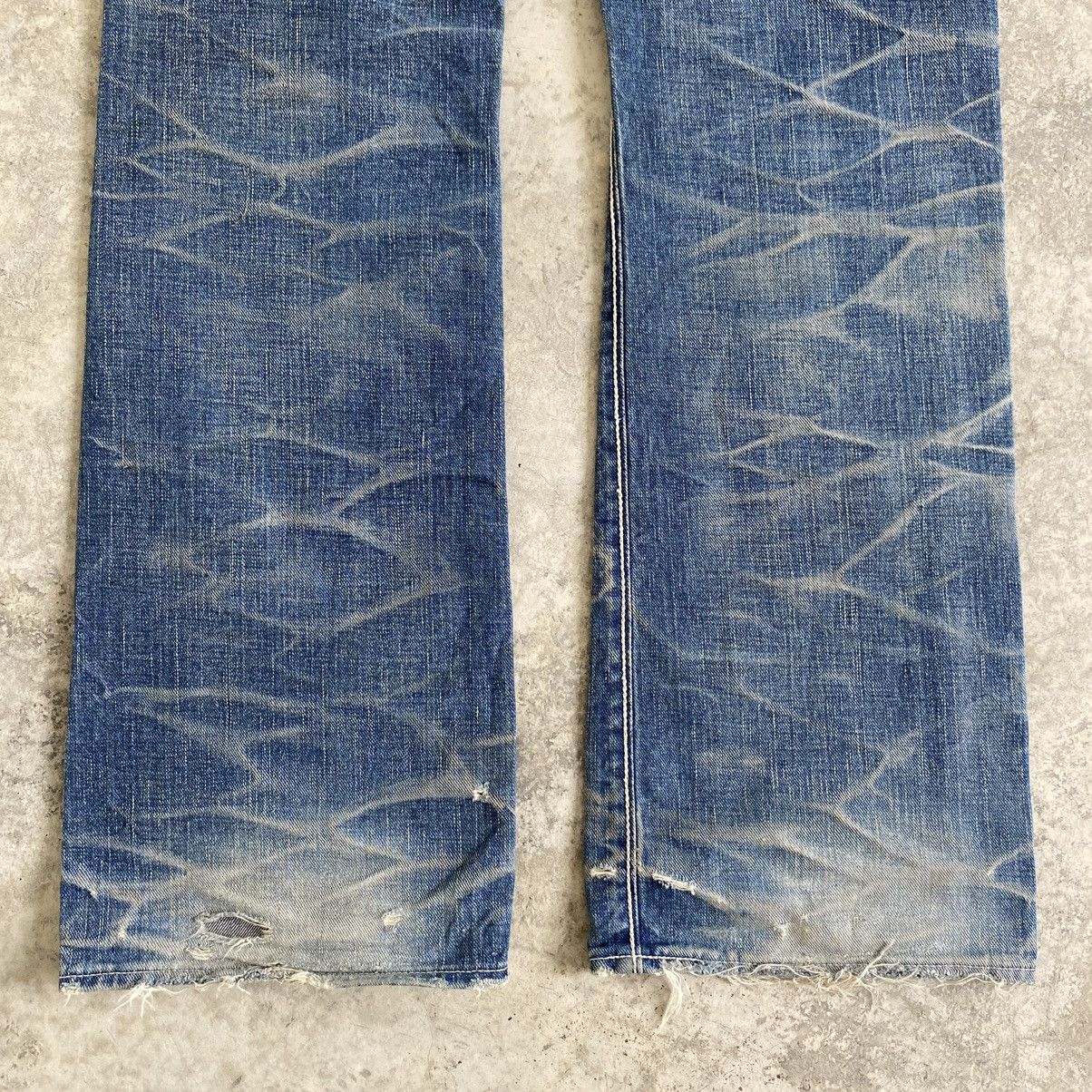 Vintage Ufin & Sons Made In Japan Faded Blue Distressed Flared Jeans Size US 31 - 13 Thumbnail