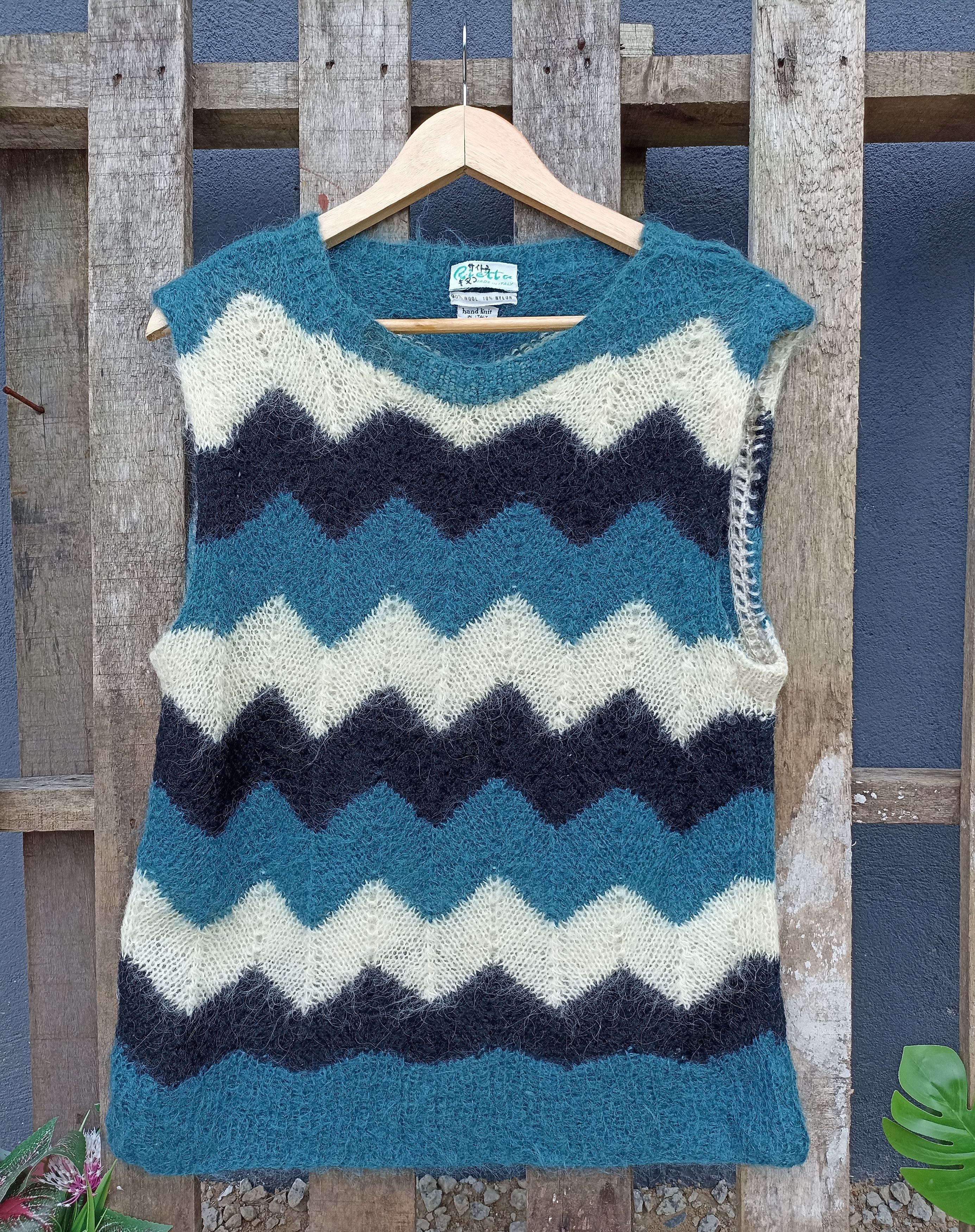 Designer × Japanese Brand × Vintage Vintage Rietta Hand Knit Mohair Sleeveless Size M / US 6-8 / IT 42-44 - 1 Thumbnail
