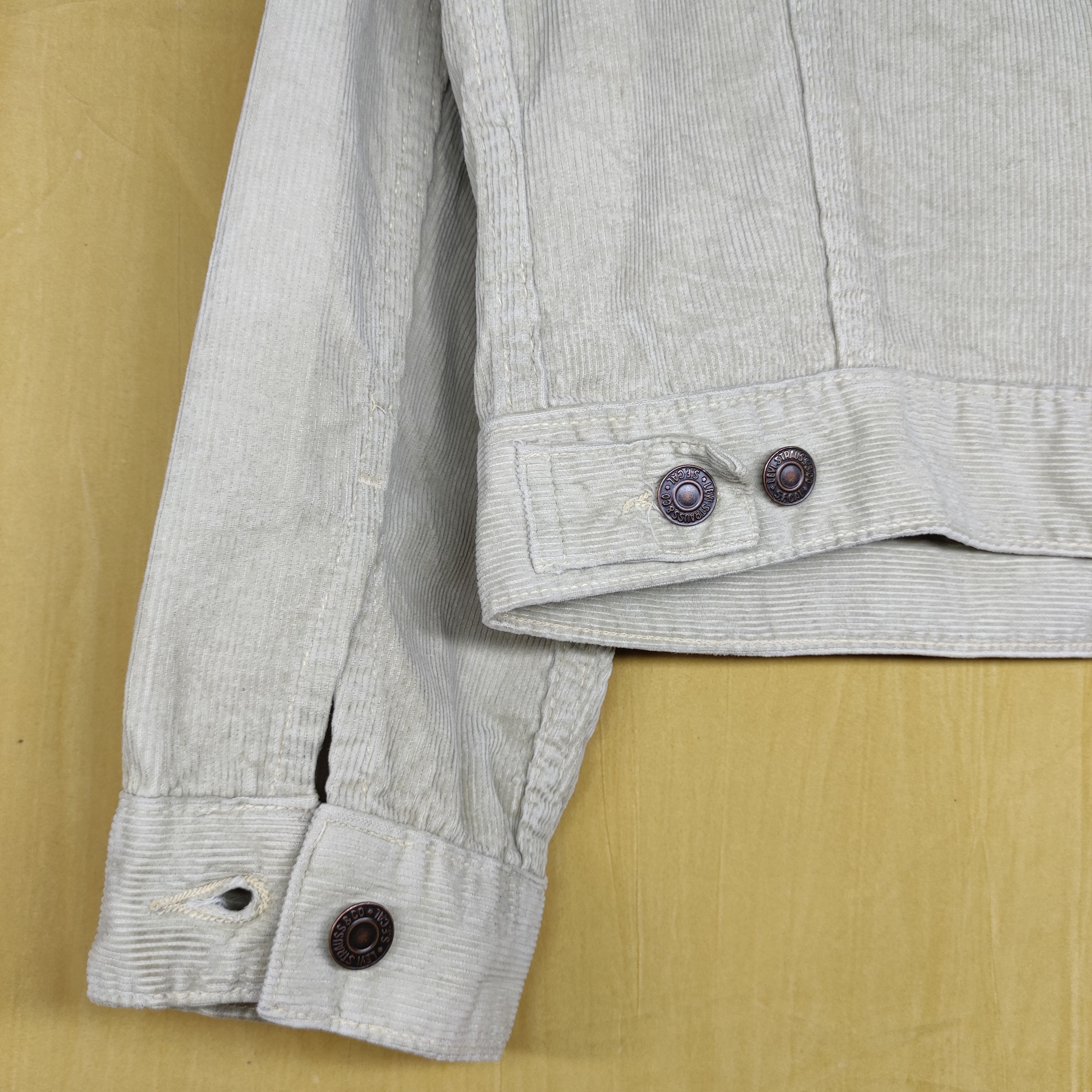 Levi's Vintage 60’s LEVI’S Big E SlimFit Trucker corduroy Size US M / EU 48-50 / 2 - 5 Thumbnail