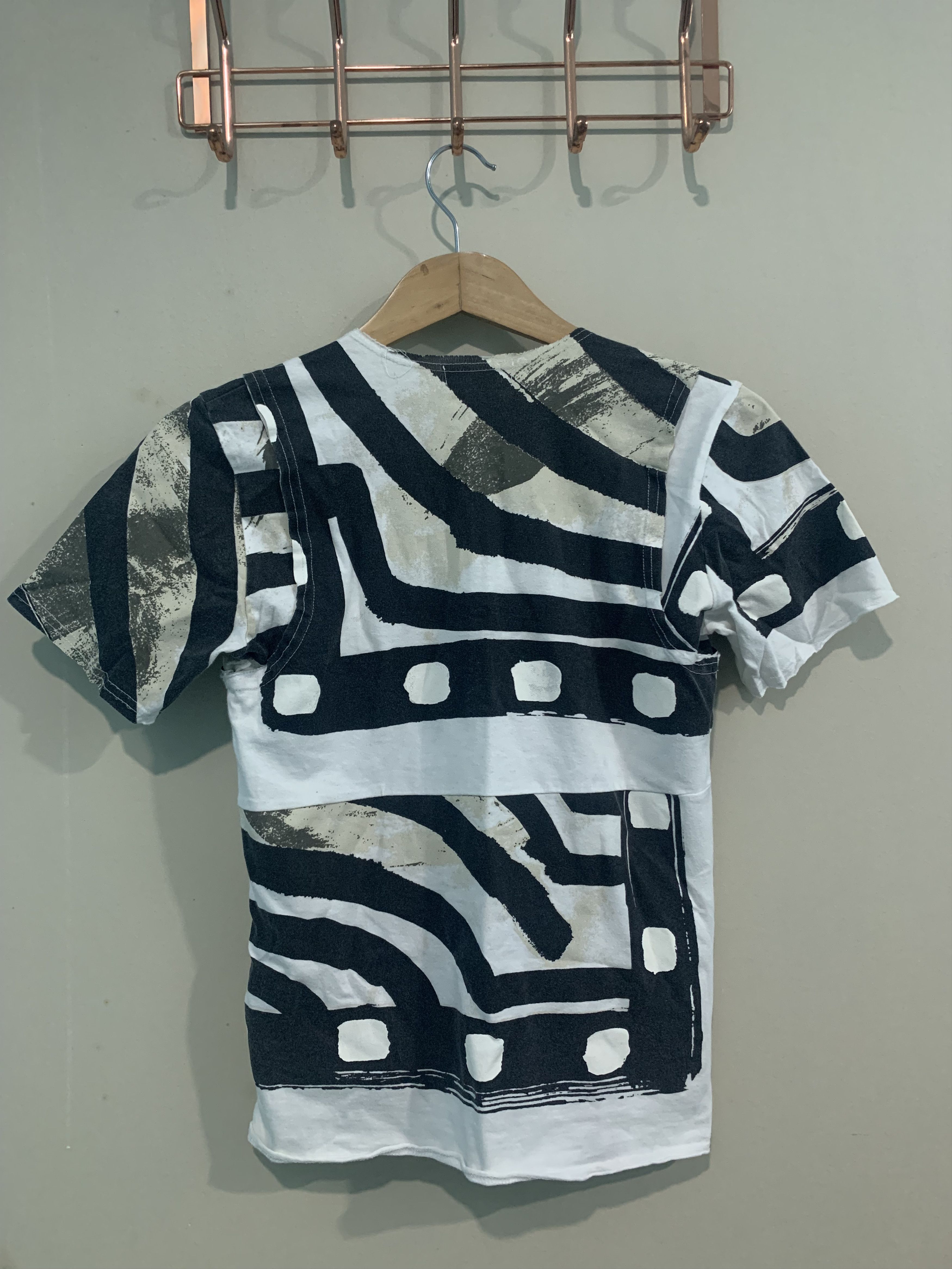 Comme des Garcons × Japanese Brand Comme Des Garçons Women Art Classic Tee Size S / US 4 / IT 40 - 10 Thumbnail