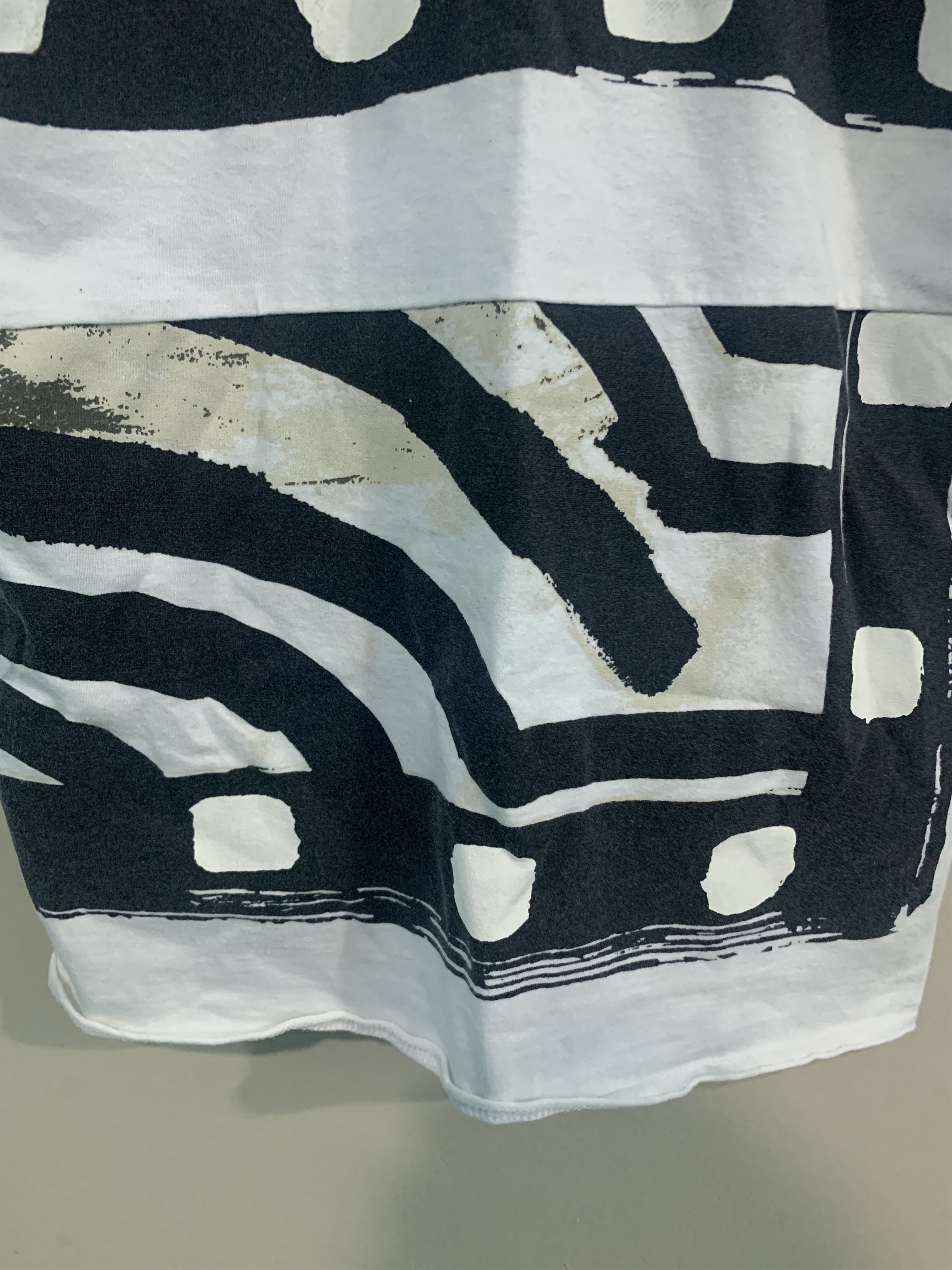 Comme des Garcons × Japanese Brand Comme Des Garçons Women Art Classic Tee Size S / US 4 / IT 40 - 13 Thumbnail