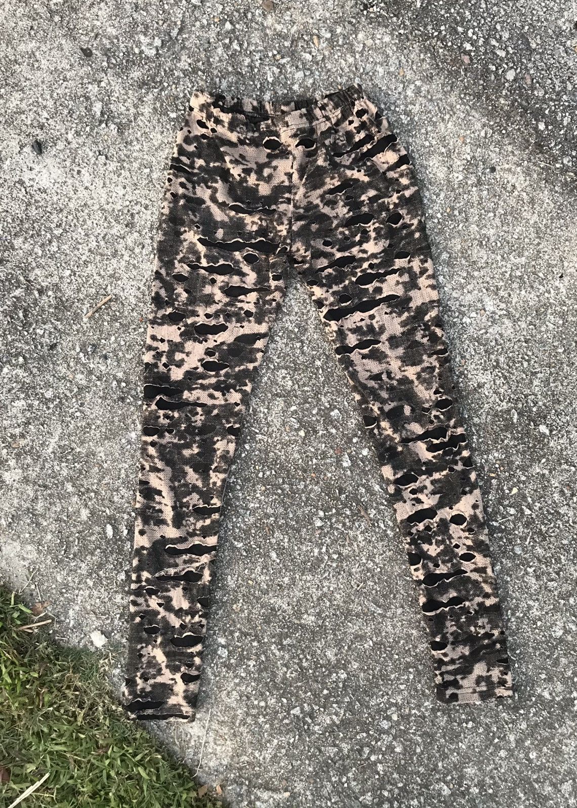 Japanese Brand Leggings pant distressed fashion by rumsee Size 26" / US 2 / IT 38 - 2 Thumbnail