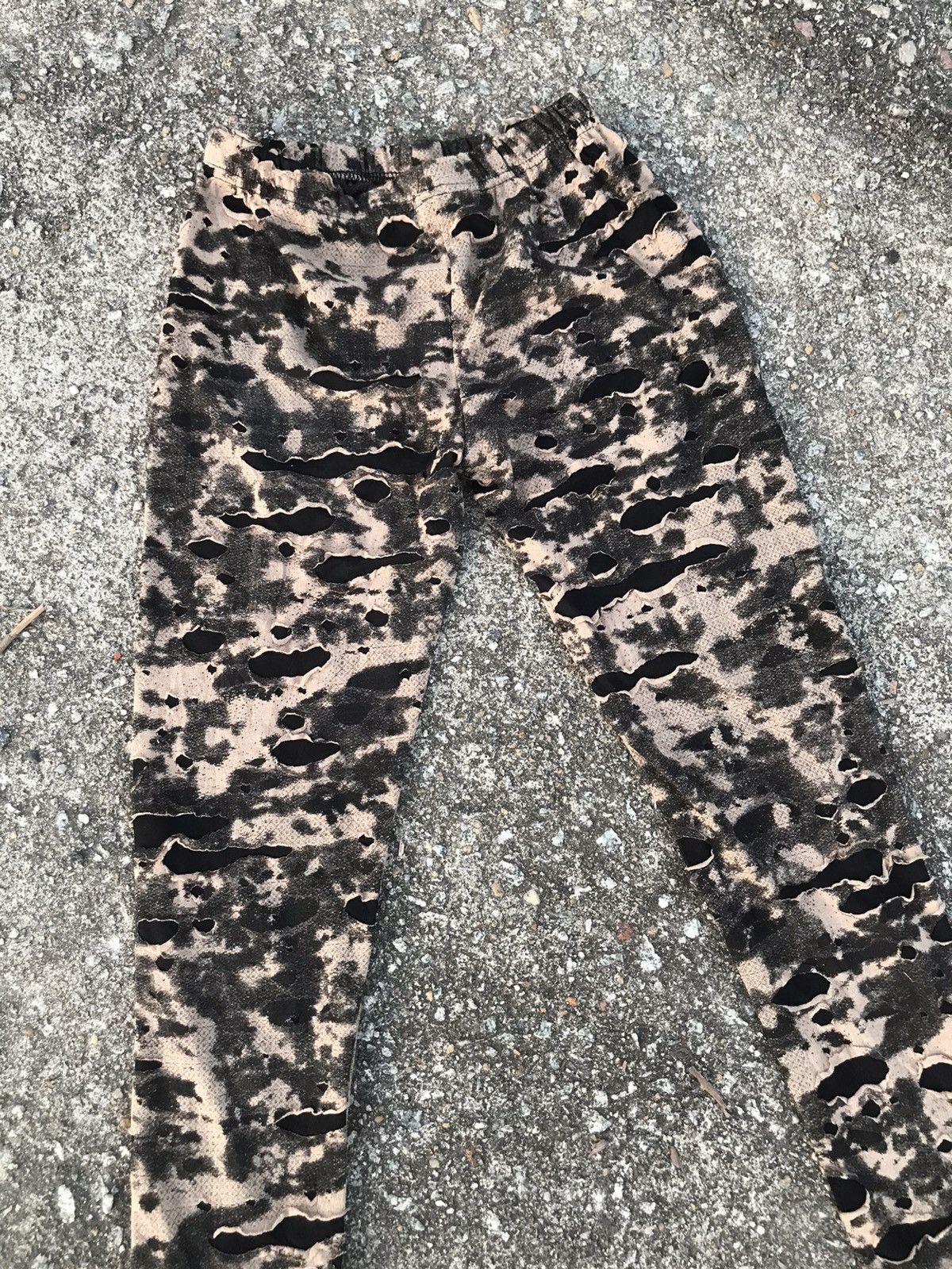 Japanese Brand Leggings pant distressed fashion by rumsee Size 26" / US 2 / IT 38 - 1 Thumbnail