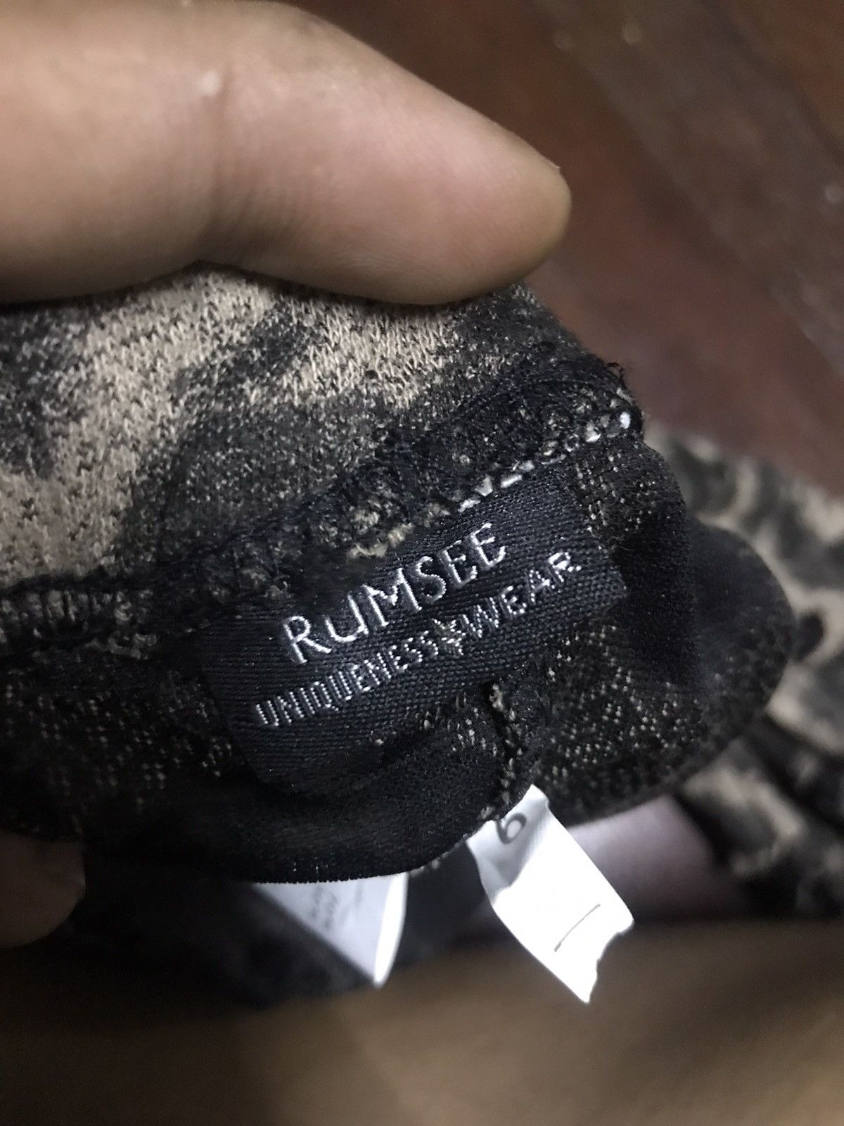 Japanese Brand Leggings pant distressed fashion by rumsee Size 26" / US 2 / IT 38 - 4 Thumbnail