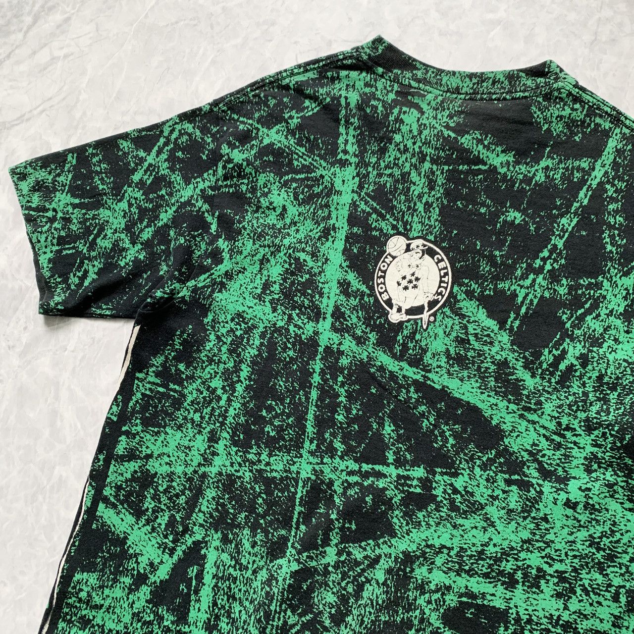 NBA × Salem Sportswear × Vintage VTG 90s NBA BOSTON CELTICS BIRD AOP SALEM SPORTSWEAR T-SHIRT Size US L / EU 52-54 / 3 - 4 Thumbnail