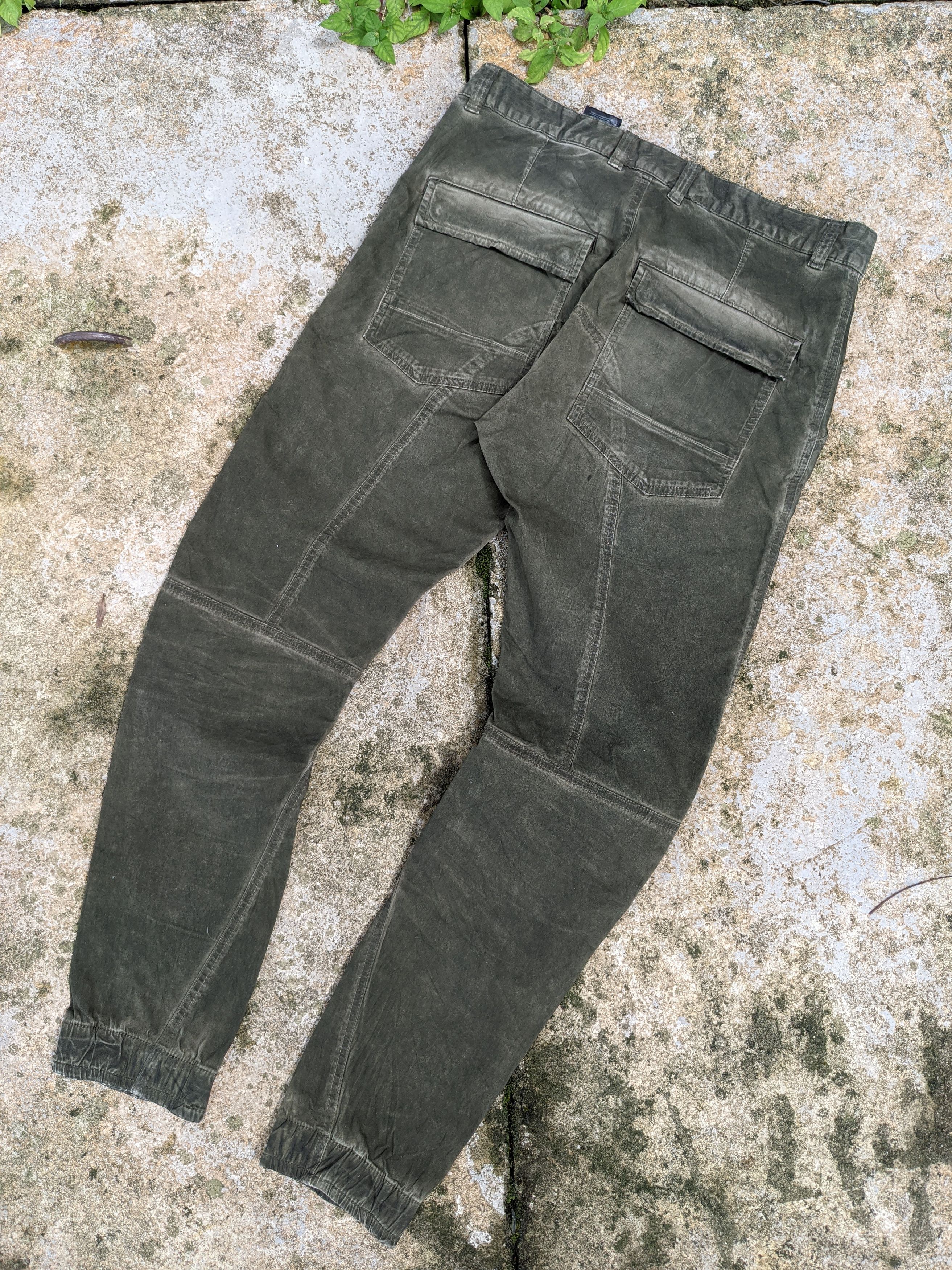 Japanese Brand ⚡️Steals⚡️ Japanese Brand SECC55 Cargo Joggers Size US 33 - 2 Thumbnail