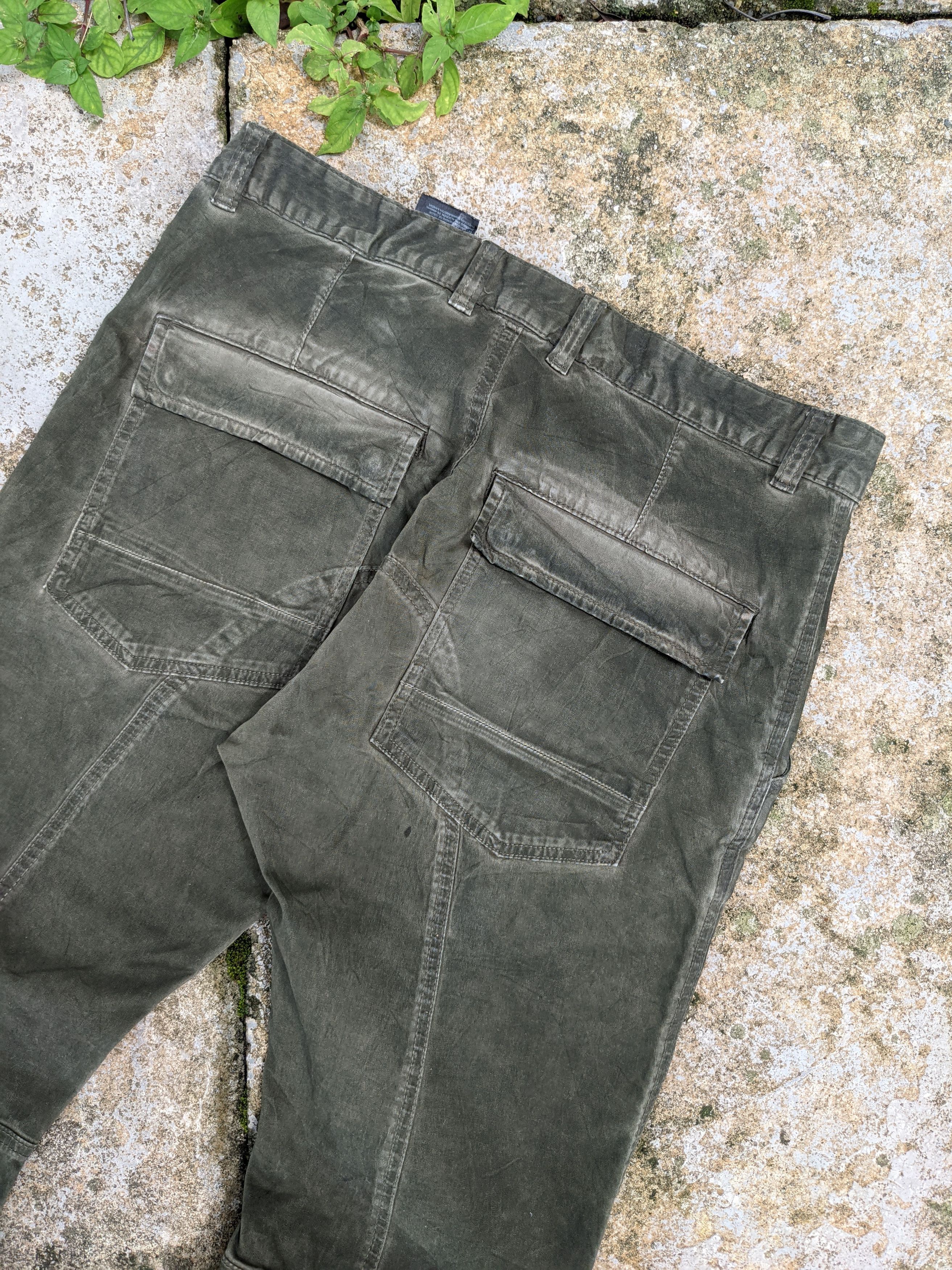 Japanese Brand ⚡️Steals⚡️ Japanese Brand SECC55 Cargo Joggers Size US 33 - 6 Thumbnail