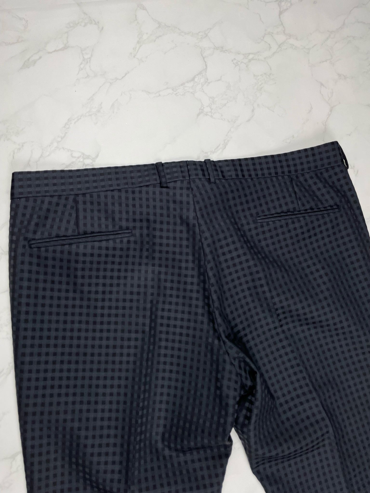 Gucci 🔥75% OFF🔥 [SALE] Gucci Black Plaid Rayon Cropped Pants Size US 38 / EU 54 - 12 Thumbnail