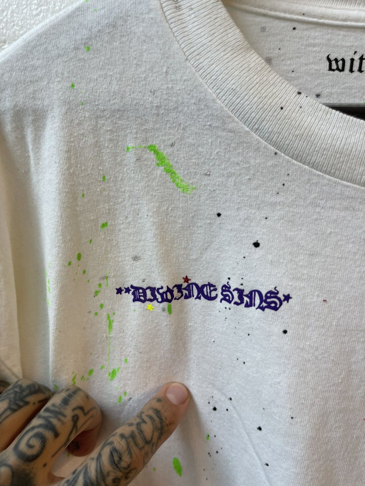 Vintage Vintage THRASHED Custom Divine Sins NYC Shirt Size US L / EU 52-54 / 3 - 3 Thumbnail
