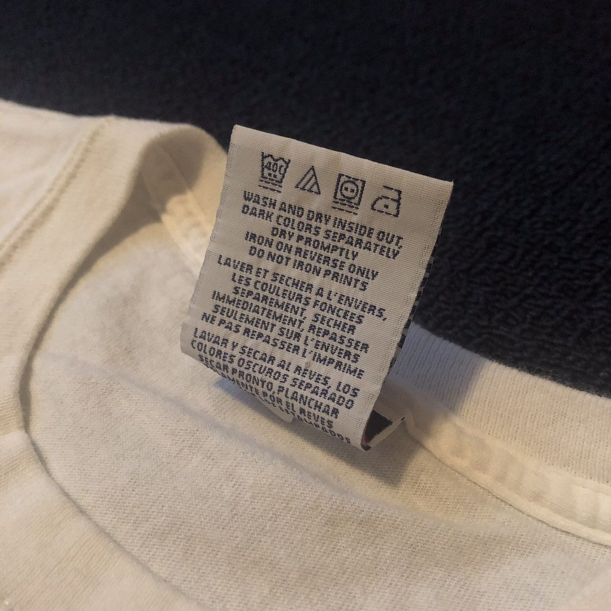 Tommy Hilfiger Vintage 90s Y2K Tommy Jeans 85 Authentic Hilfiger Logo Tee Size US S / EU 44-46 / 1 - 5 Thumbnail