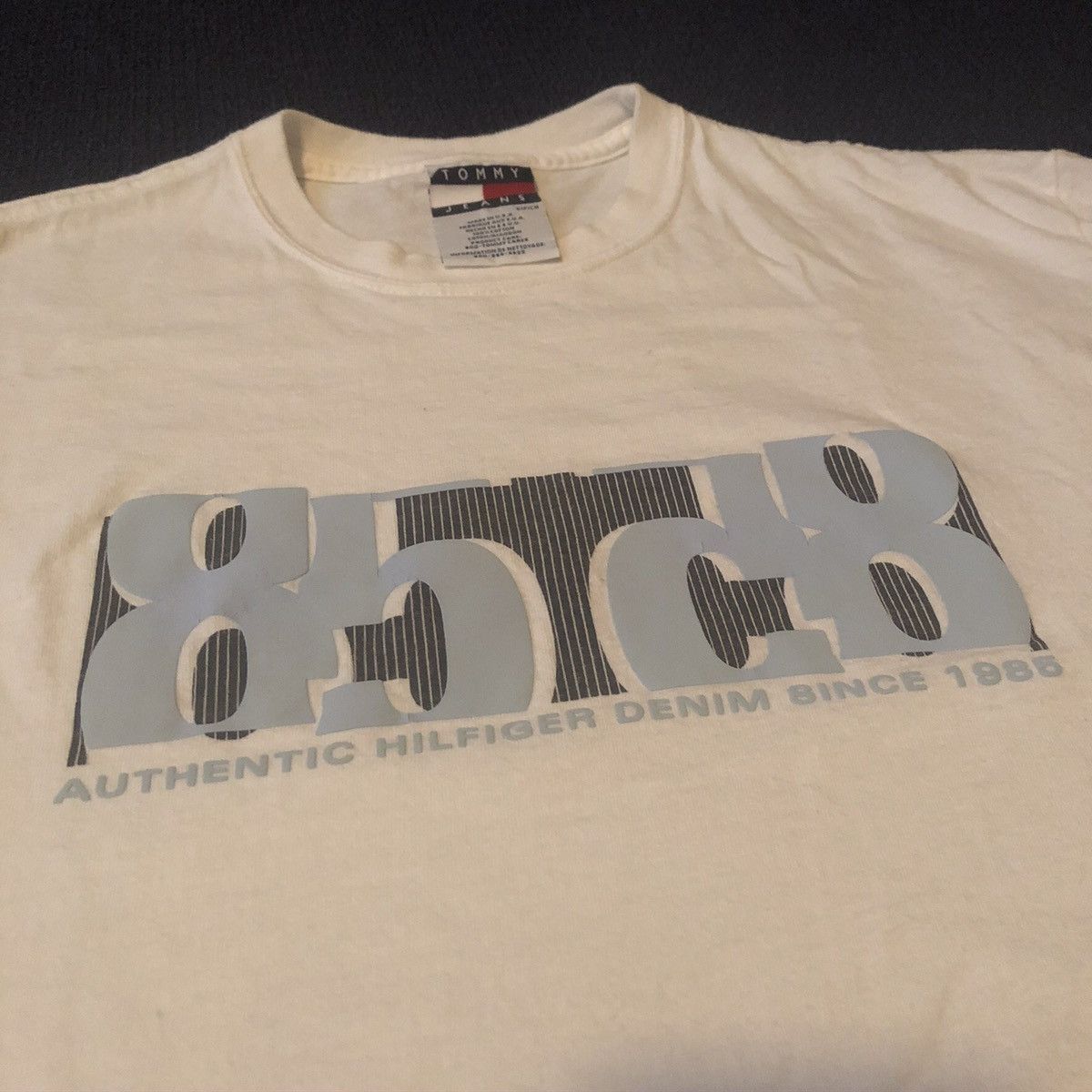 Tommy Hilfiger Vintage 90s Y2K Tommy Jeans 85 Authentic Hilfiger Logo Tee Size US S / EU 44-46 / 1 - 2 Thumbnail