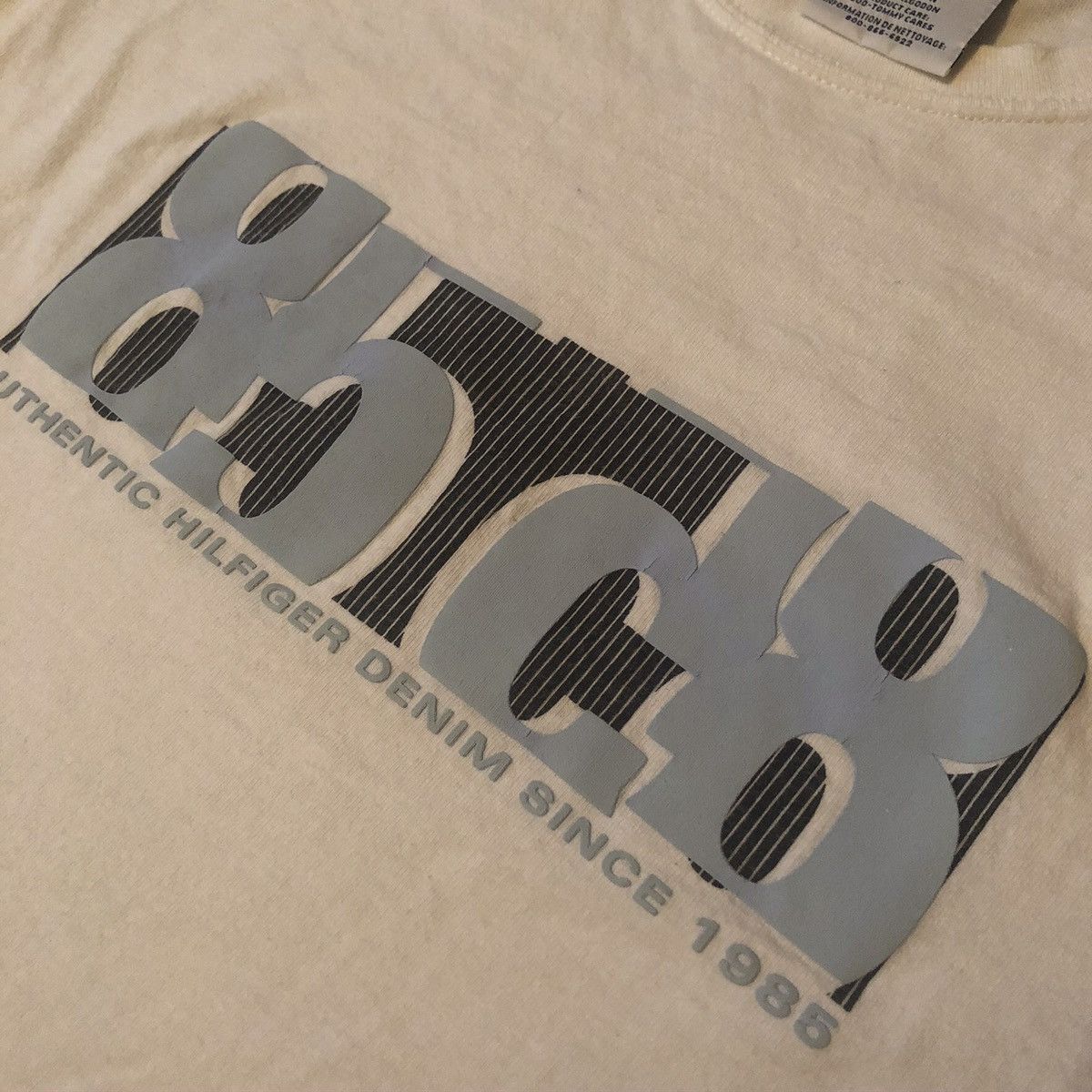 Tommy Hilfiger Vintage 90s Y2K Tommy Jeans 85 Authentic Hilfiger Logo Tee Size US S / EU 44-46 / 1 - 4 Thumbnail