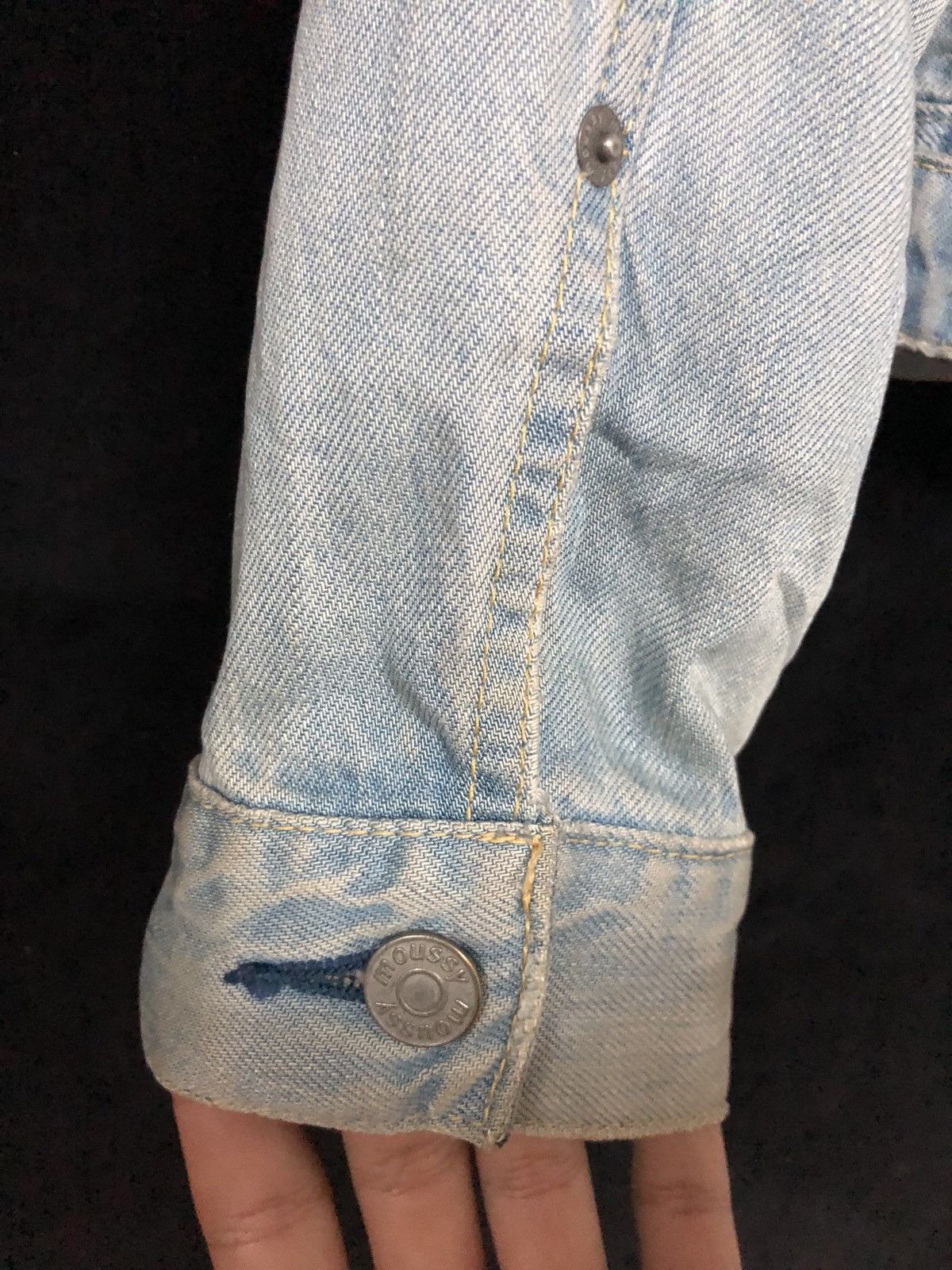 Japanese Brand MOUSSY Distressed Denim Trucker Jacket Size US M / EU 48-50 / 2 - 7 Thumbnail