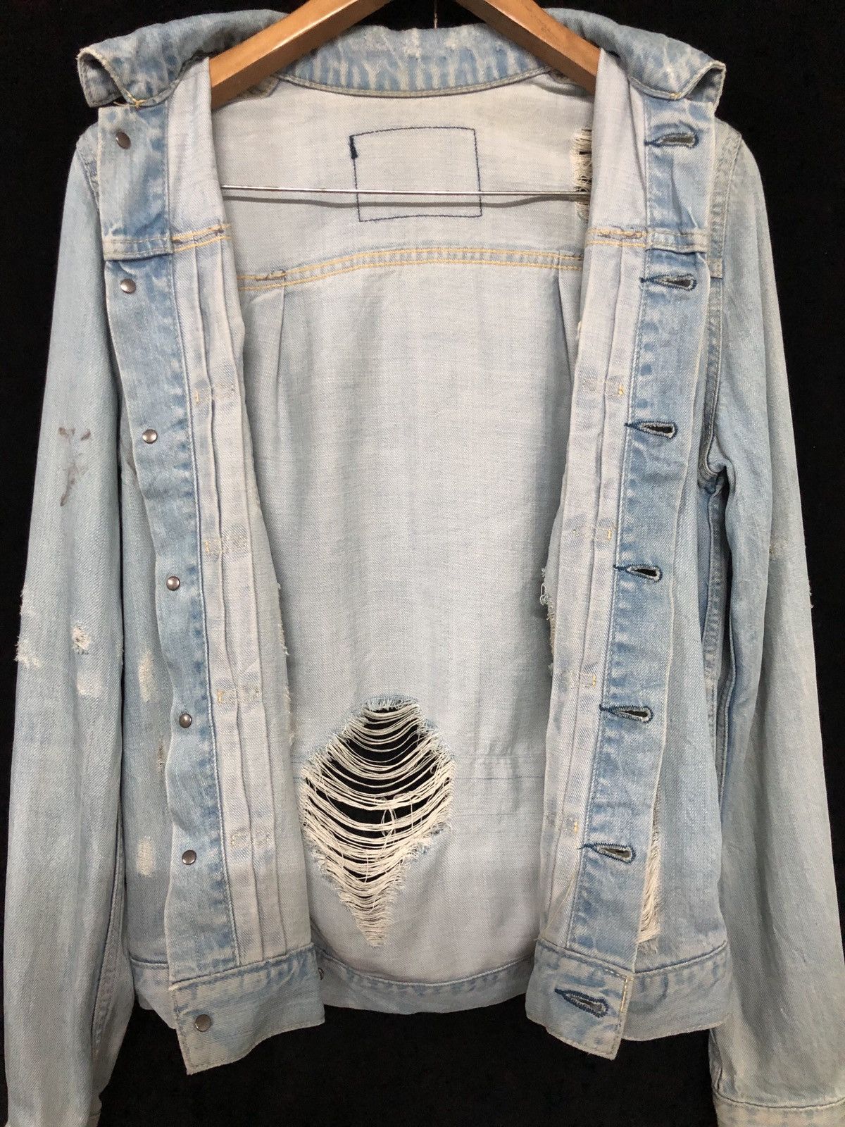 Japanese Brand MOUSSY Distressed Denim Trucker Jacket Size US M / EU 48-50 / 2 - 6 Thumbnail