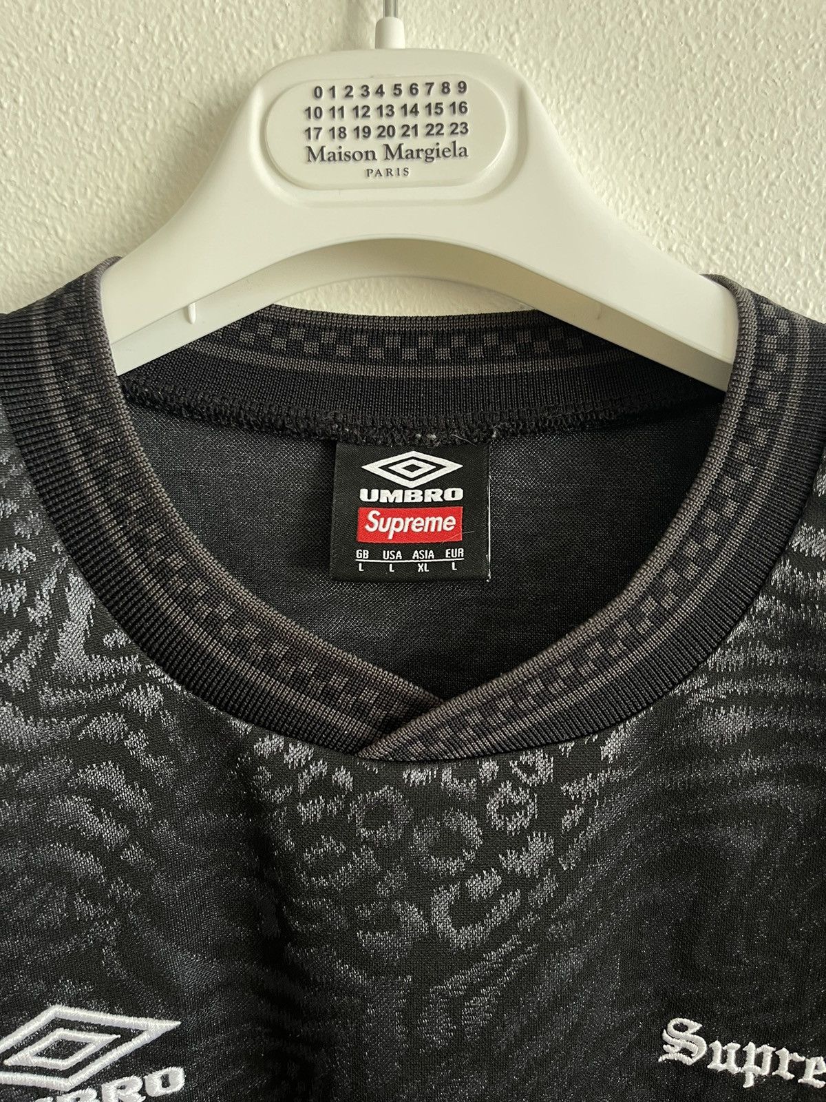 Supreme x Umbro Jacquard Animal Print Jersey - Black