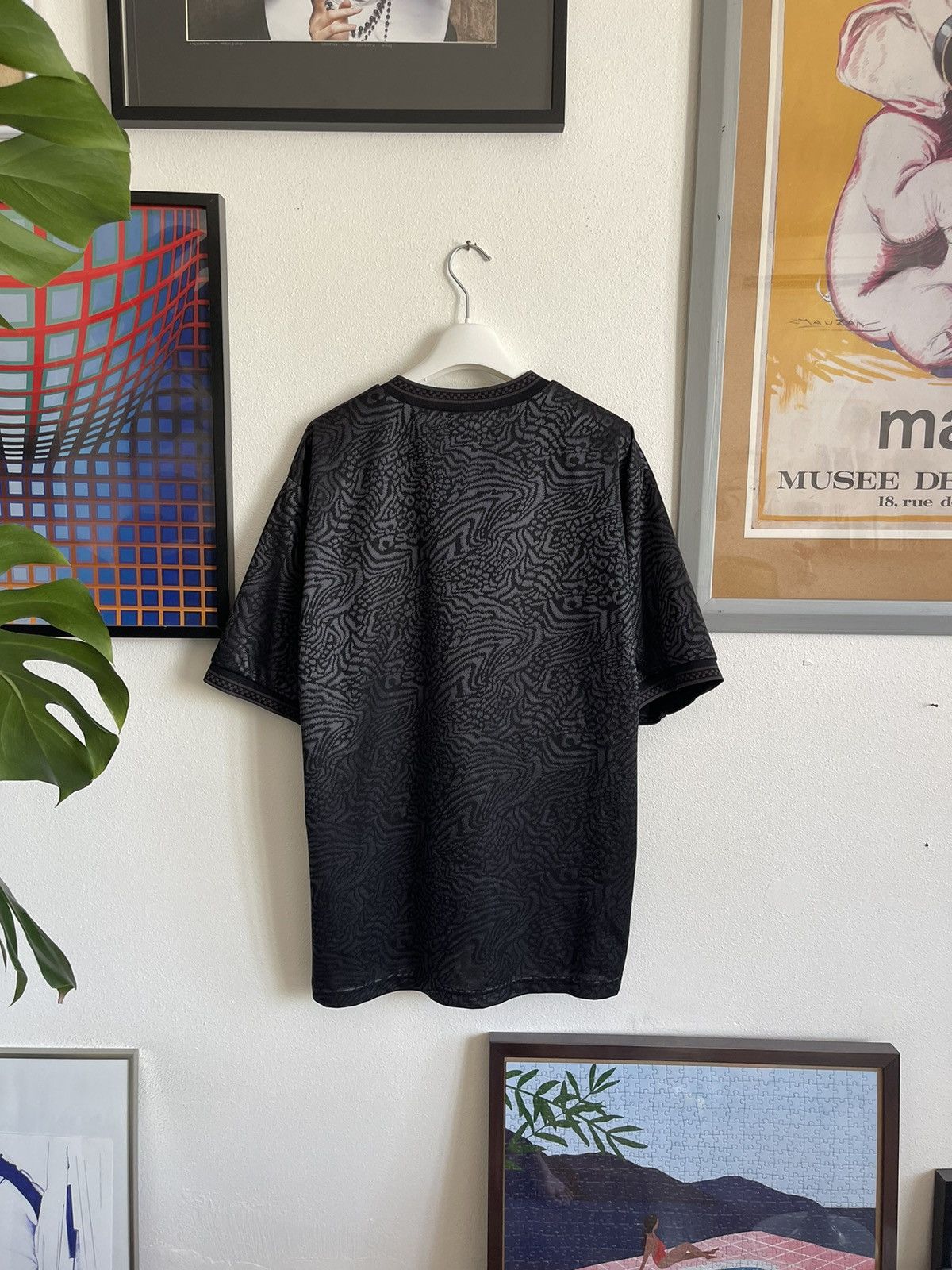 Supreme × Umbro Supreme x Umbro Jacquard Animal Print Jersey - Black Size US L / EU 52-54 / 3 - 7 Thumbnail