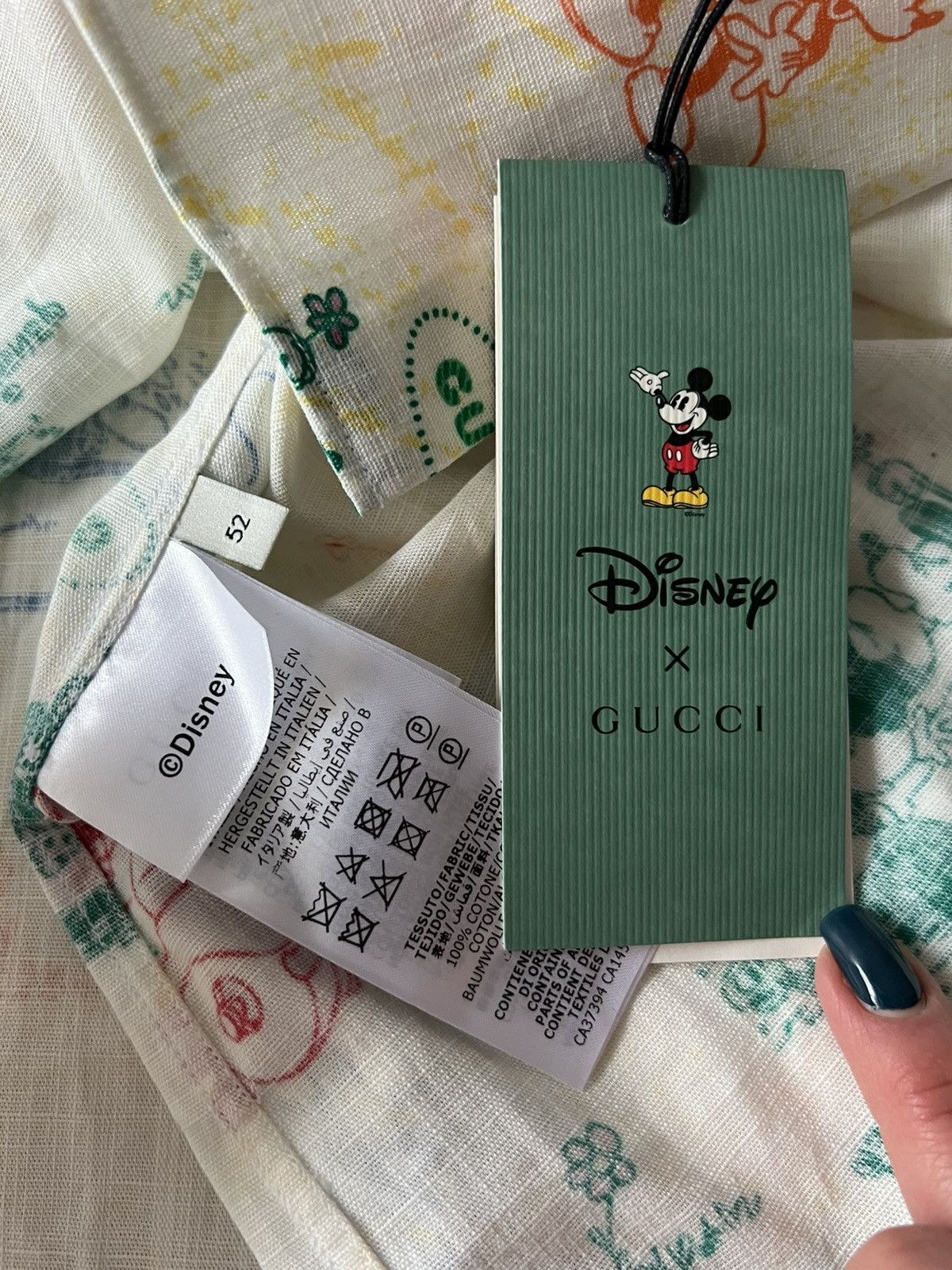 Disney × Gucci 🔥LIMITED🔥Gucci x Disney Mickey and Minnie Camp Collar Shirt Size US M / EU 48-50 / 2 - 5 Thumbnail