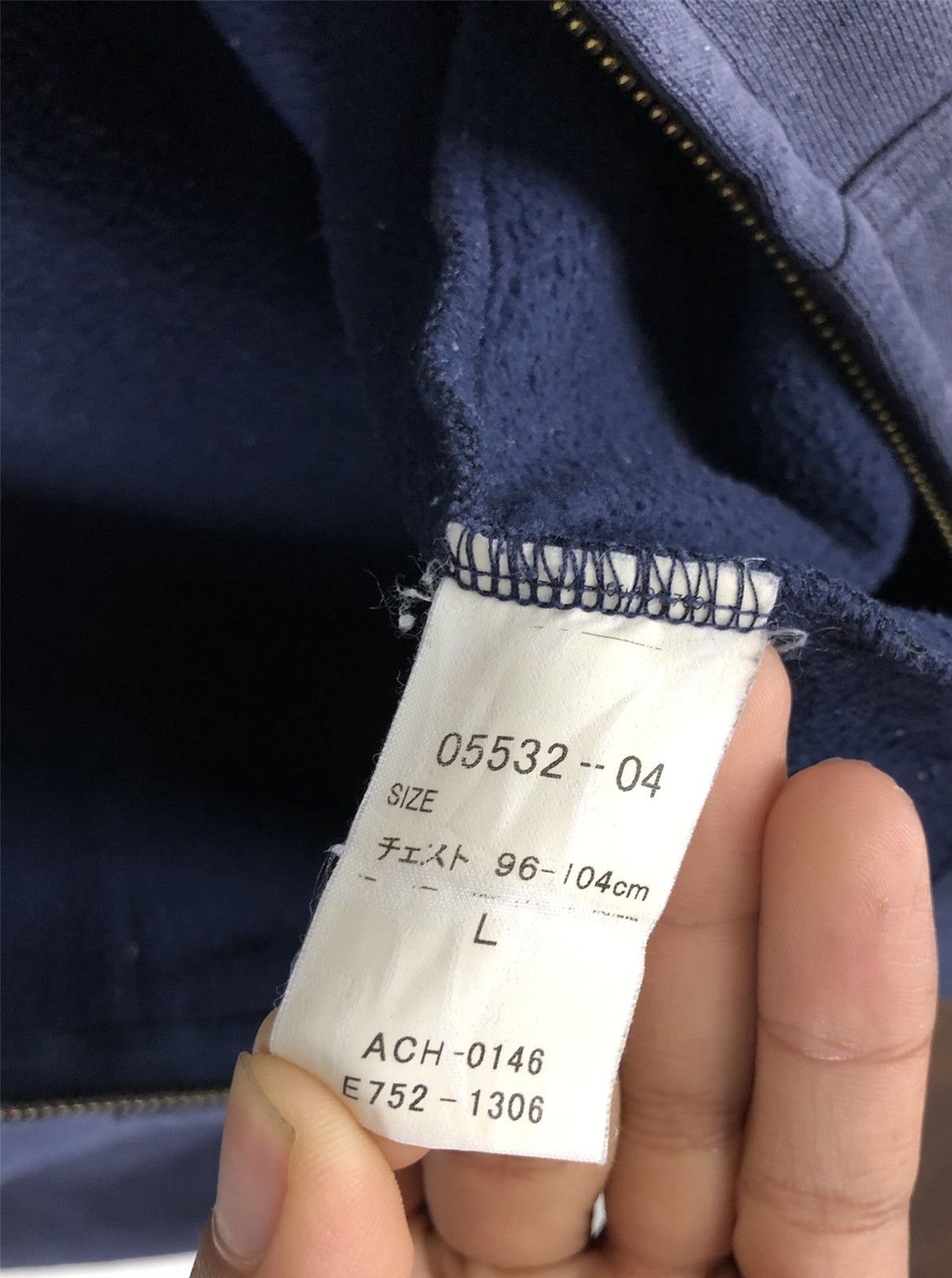 Carhartt × Vintage Vintage Carhartt Navy Blue Sun Faded Zip Hoodie Jacket cw21 Size US L / EU 52-54 / 3 - 10 Thumbnail