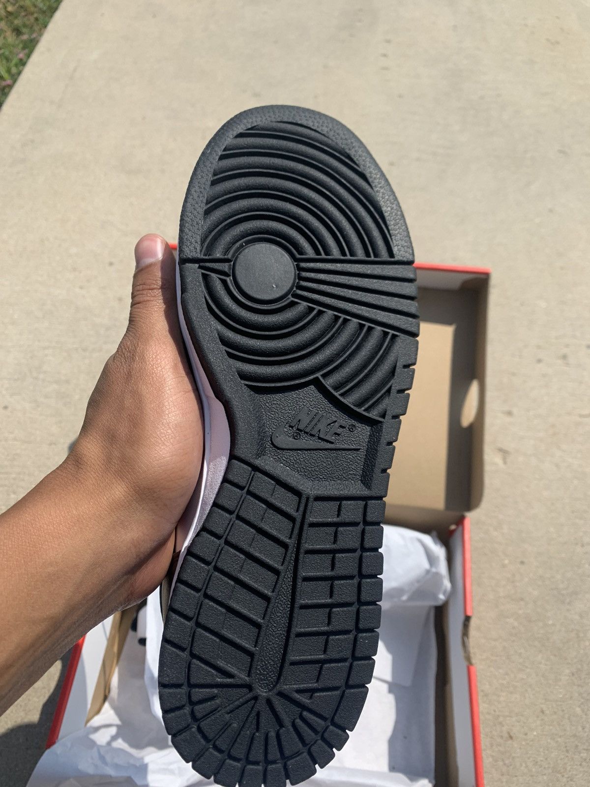 Nike Nike Dunk Black White 8.5W Size US 7 / EU 40 - 2 Thumbnail